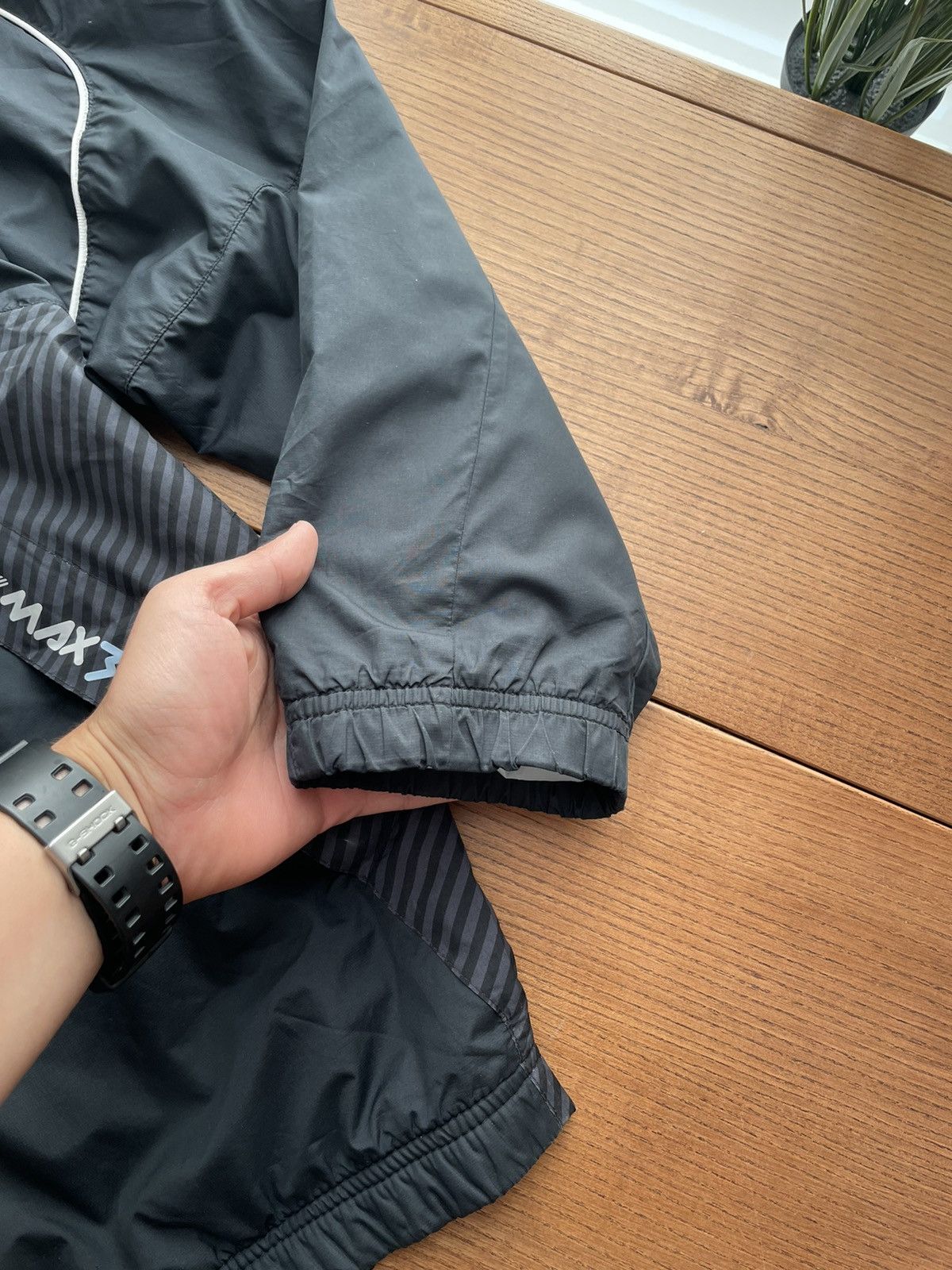 Nike × Vintage Vintage Nike Y2K AirMax 360 Logo Nylon Drill Jacket Bomber Size US L / EU 52-54 / 3 - 6 Thumbnail