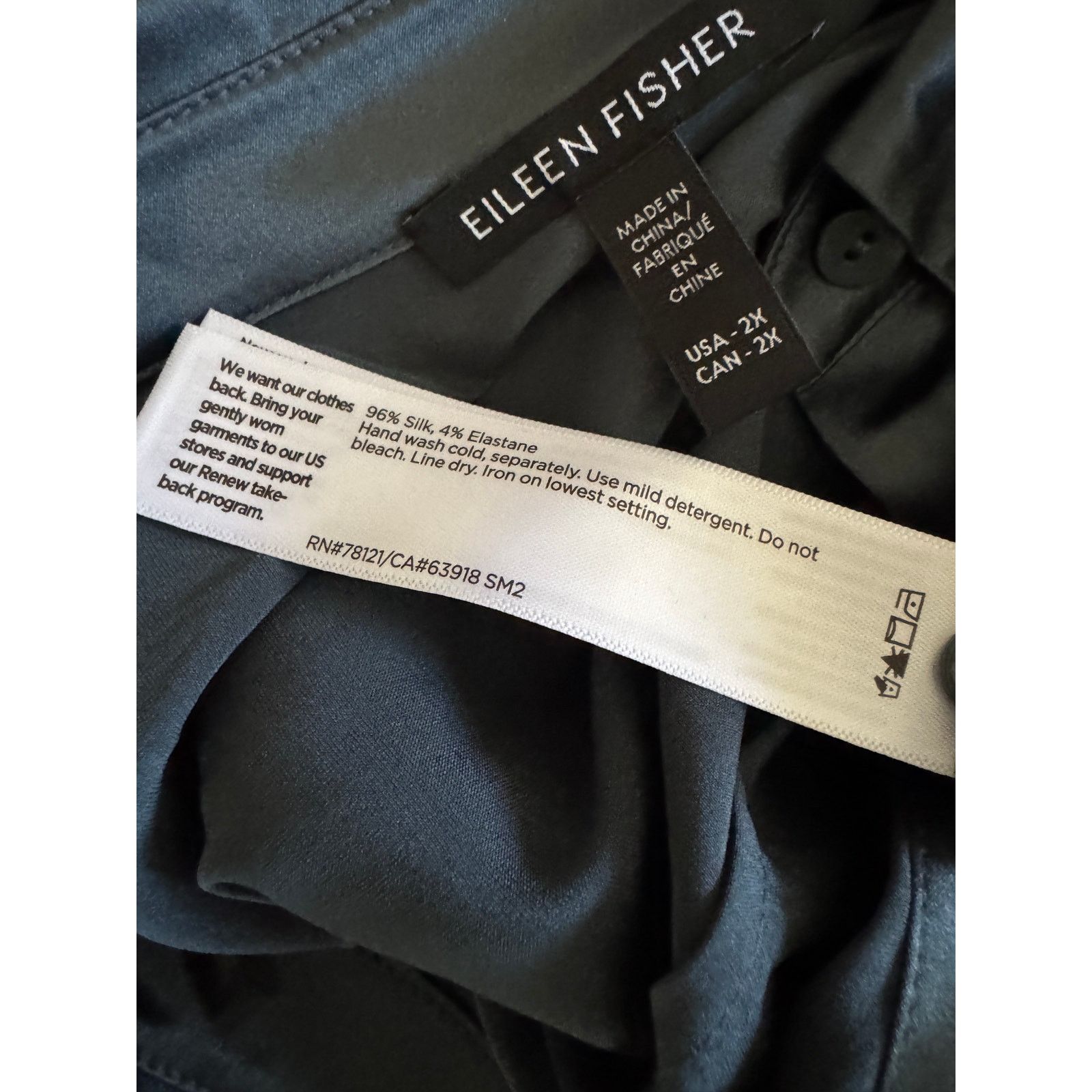 Eileen Fisher Ladies 2X Eileen Fisher 100% Silk Blue Beautiful Shirt Size L / US 10 / IT 46 - 2 Thumbnail