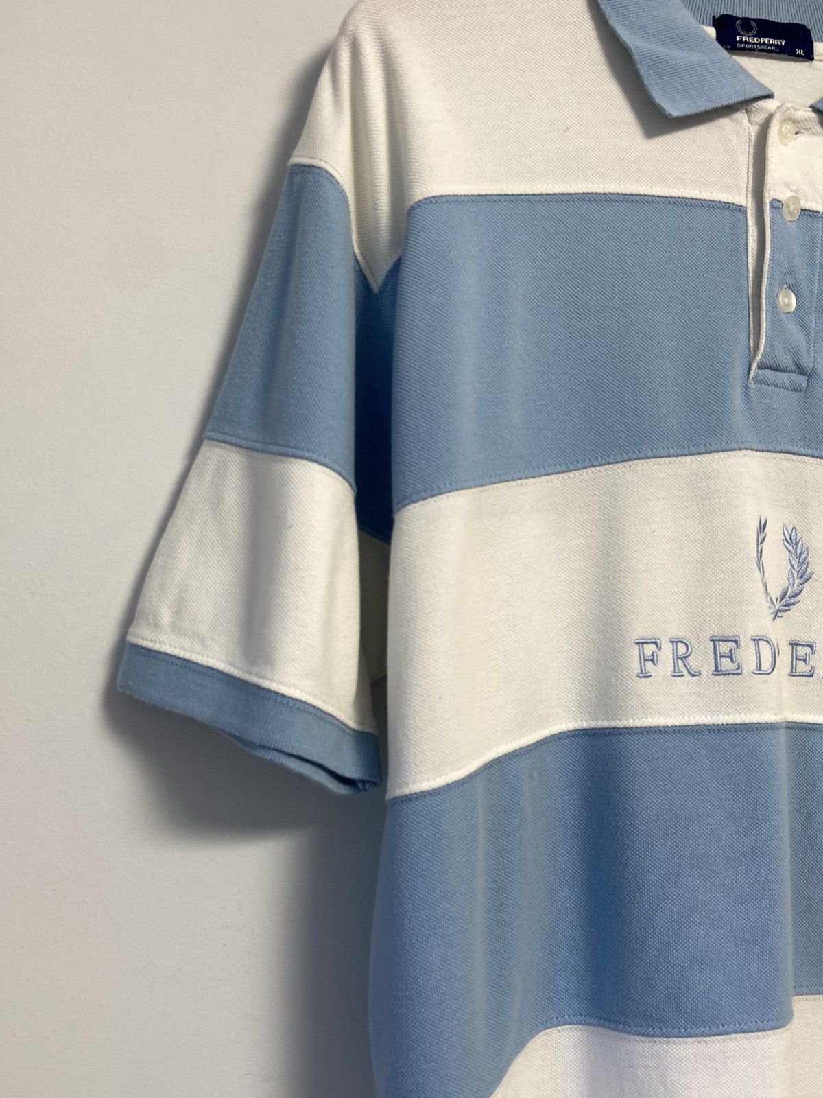 Fred Perry 💥Fred Perry Polo big white with a blue stripe Size US XL / EU 56 / 4 - 4 Thumbnail