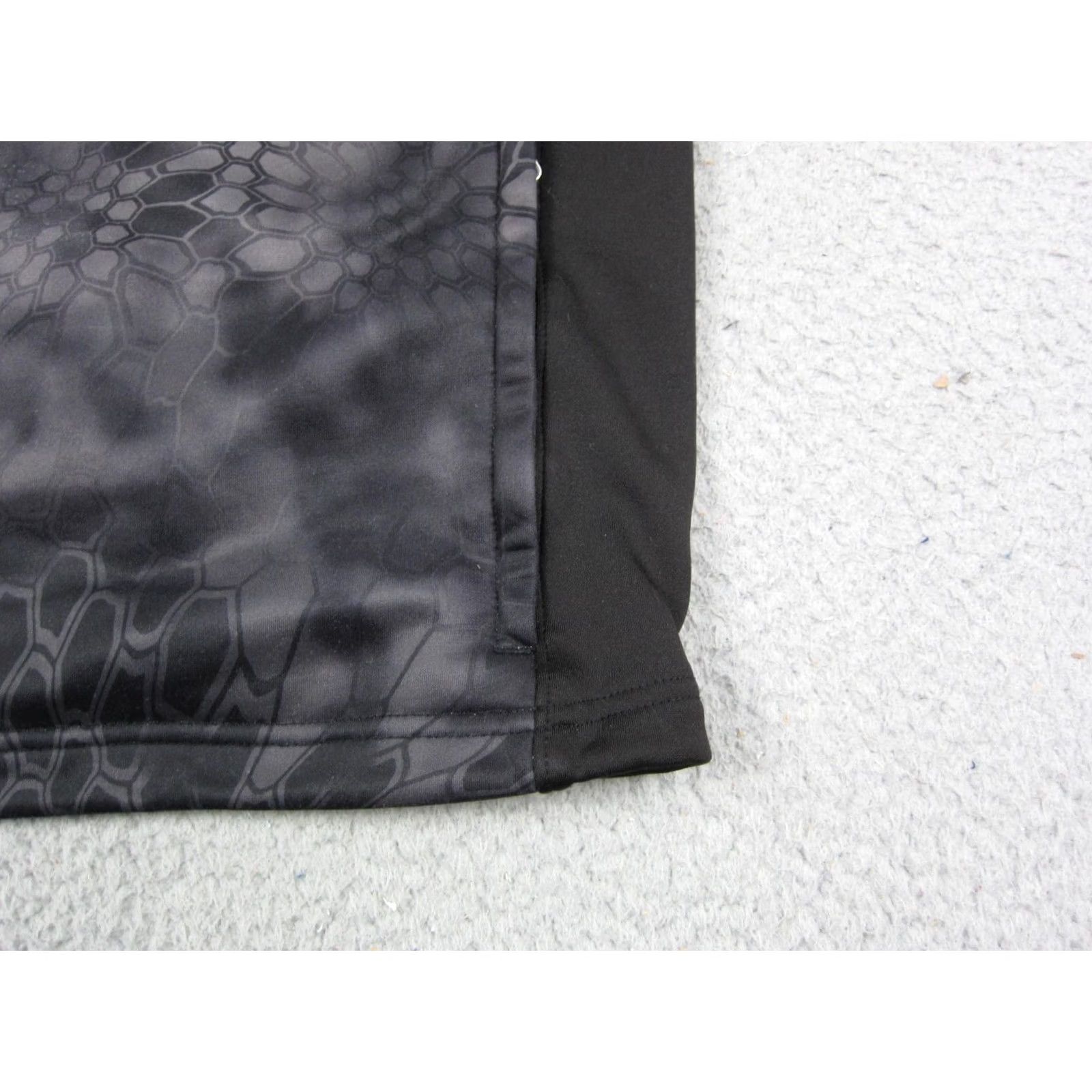 Vintage Huk Shirt Sweatshirt Men L Black Camo 1/4 Zip Performance Fishing Kryptek Shirt Size US L / EU 52-54 / 3 - 6 Thumbnail