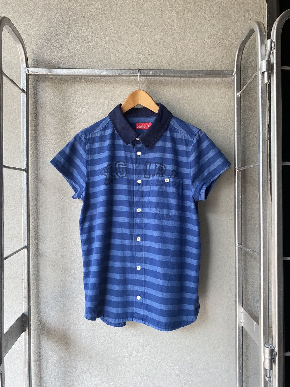 X-girl striped shirt