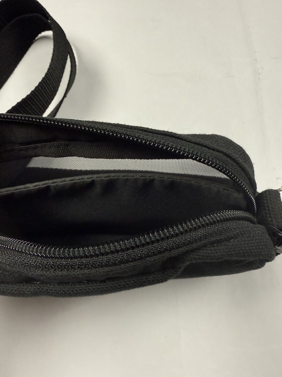Japanese Brand Black Shoulder Pouch Bag Size ONE SIZE - 3 Thumbnail
