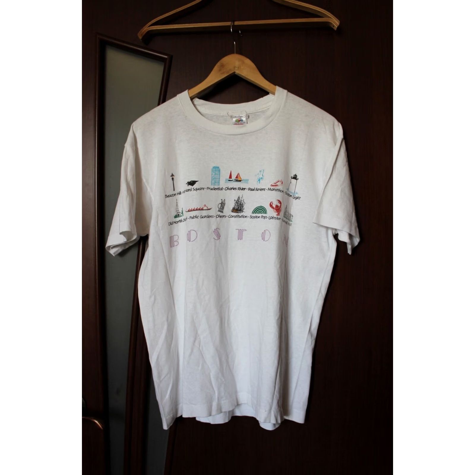 Fruit Of The Loom VINTAGE Boston white T-shirt - size L Mens Fruit of the Loom Short Sleeve Retro Funny 1990s Shirt Size US L / EU 52-54 / 3 - 2 Thumbnail