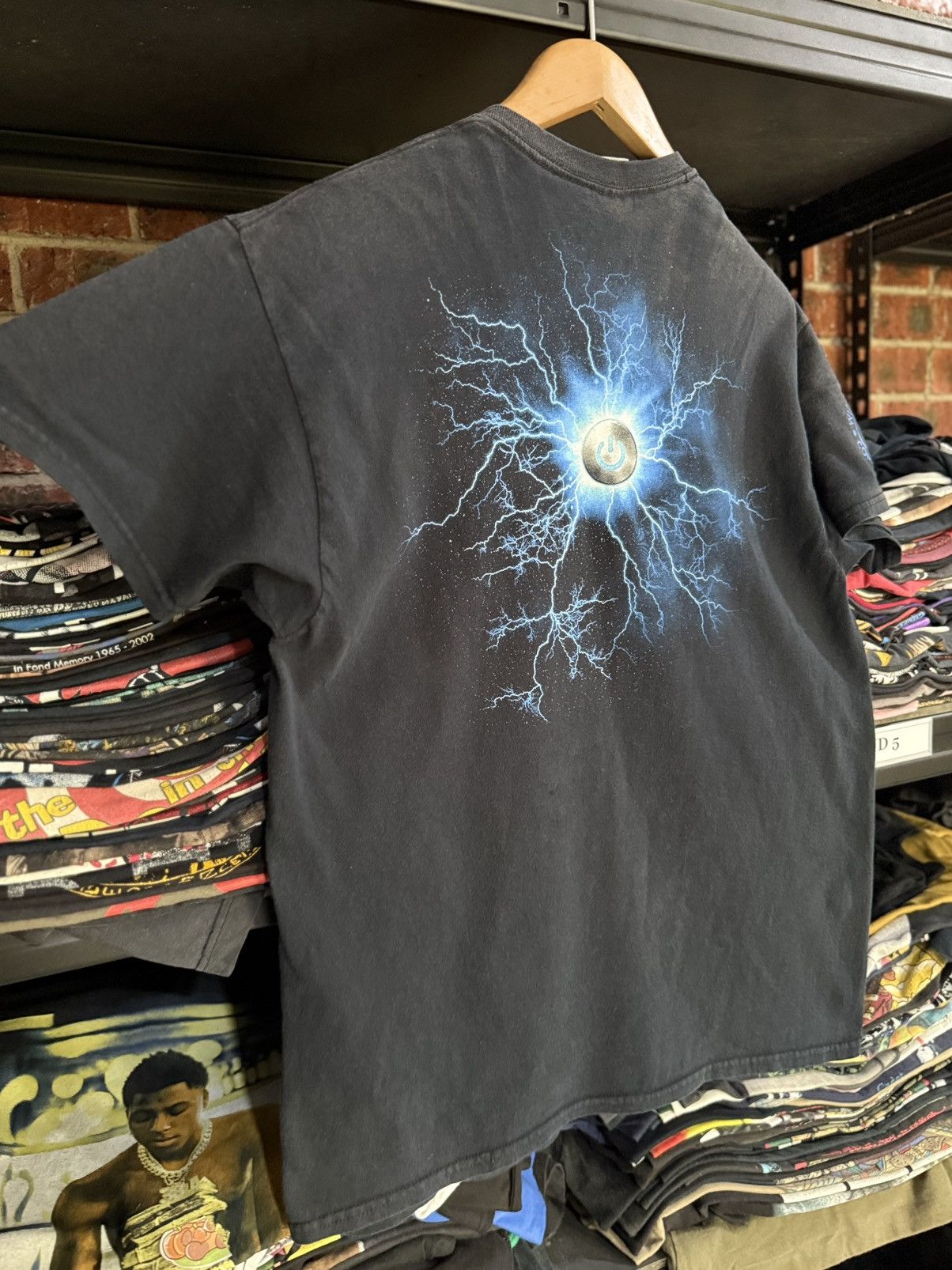 Optic Gaming Thrashed Vintage Comic Com Wizard World Lighting Sun Faded T Size US L / EU 52-54 / 3 - 9 Thumbnail