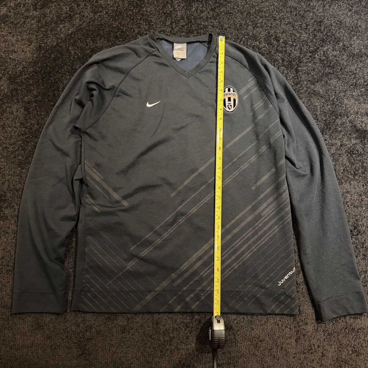 Nike Nike 2008 Juventus long sleeve Size US L / EU 52-54 / 3 - 7 Thumbnail