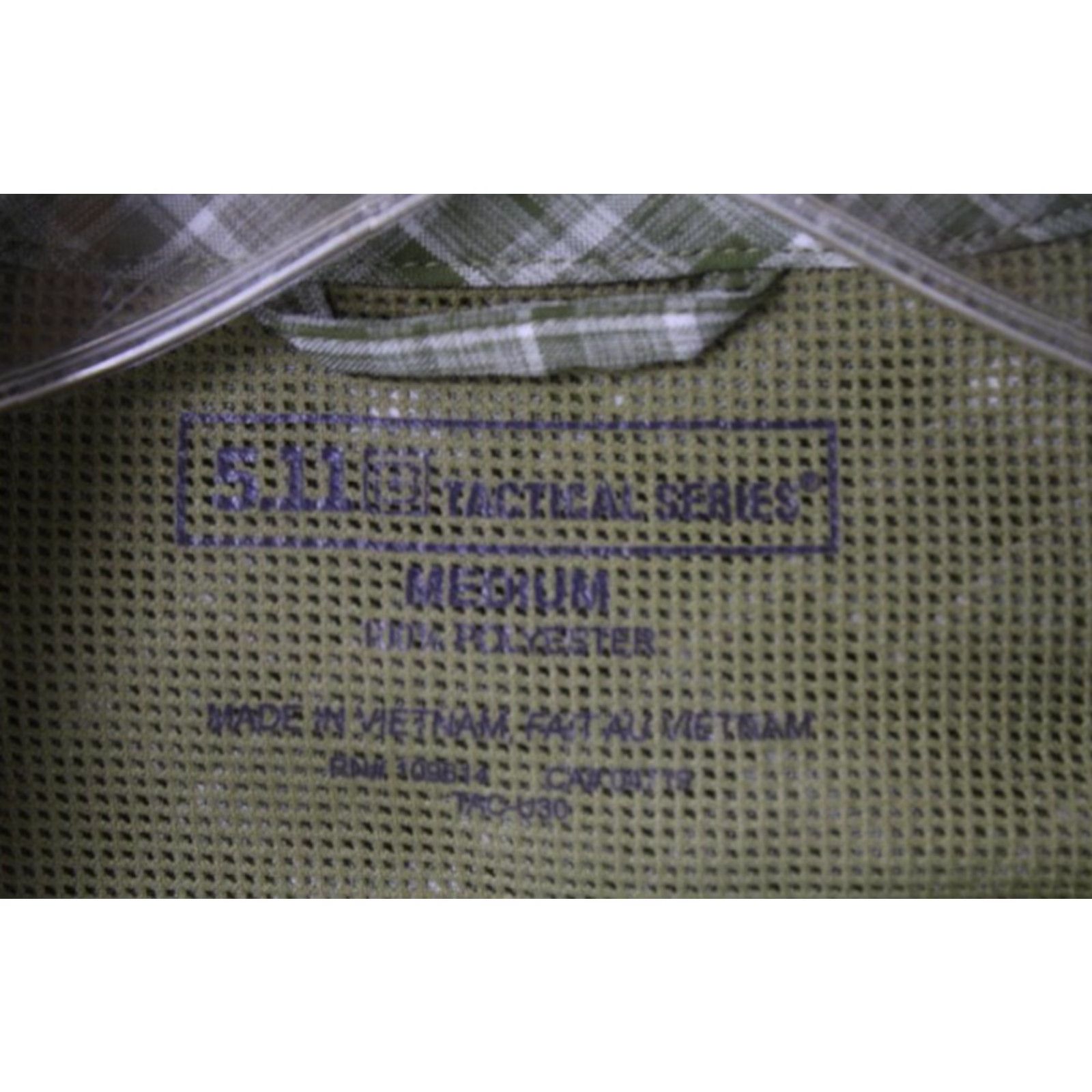 Vintage VINTAGE 5.11 Tactical Shirt Men's Medium Green Plaid Snap Up Zipper Pockets Stylish Size US M / EU 48-50 / 2 - 7 Thumbnail