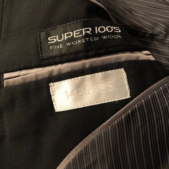 Calvin Klein Calvin Klein men's black 100%wool TUXEDO jacket size: 40R Size 40R - 4 Thumbnail