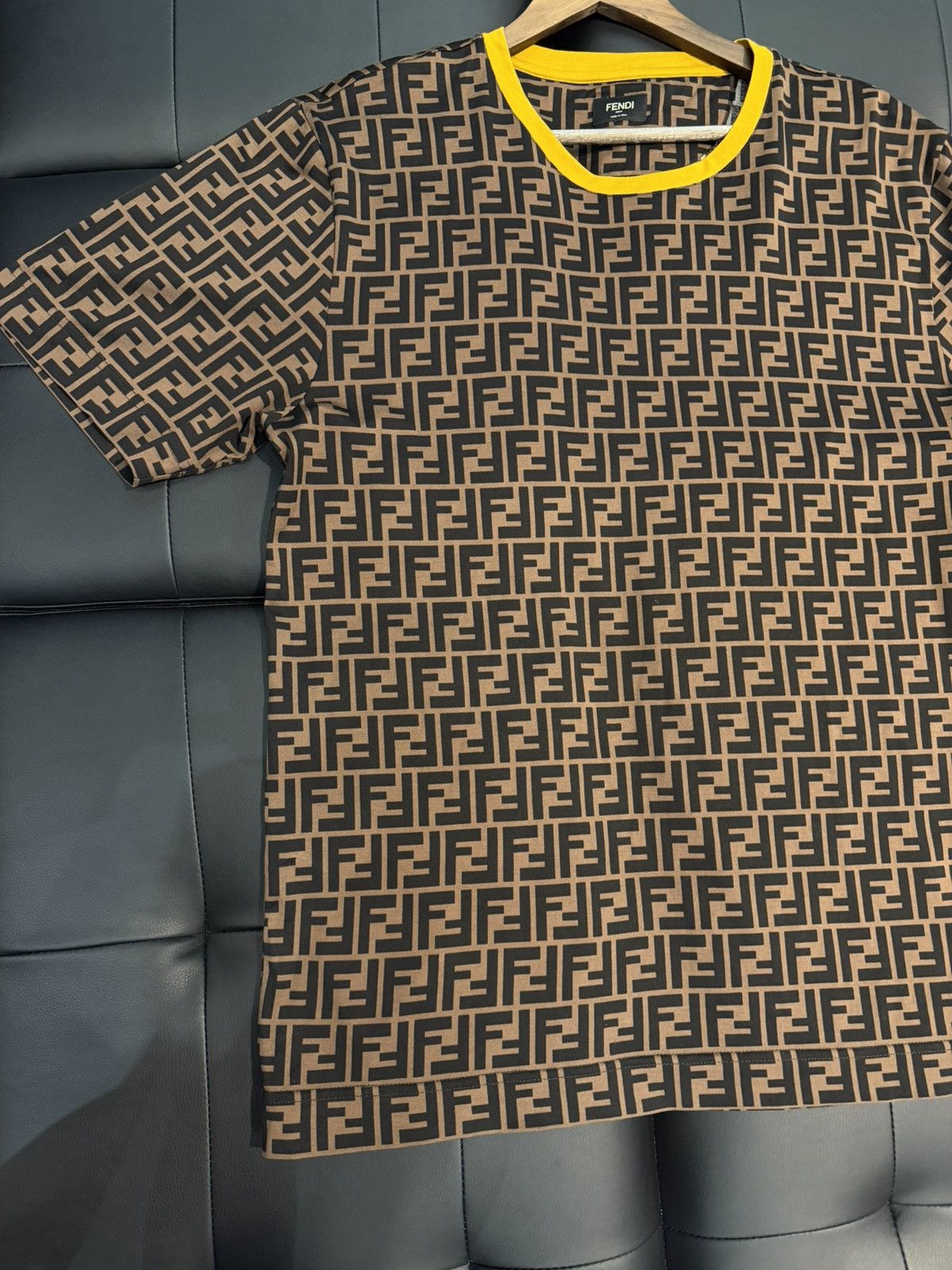 Fendi Size XL - Fendi Zucca FF Monogram Logo Printed Tee Size US XL / EU 56 / 4 - 2 Thumbnail