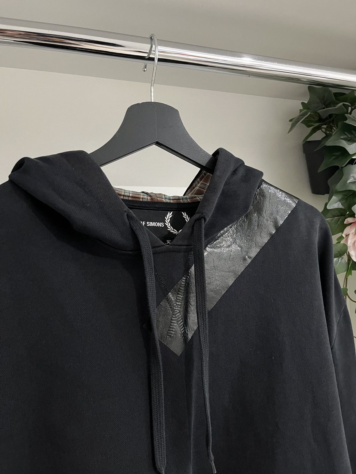 Fred Perry × Raf Simons Raf Simons Fred Perry Tape Hoodie Size US M / EU 48-50 / 2 - 2 Thumbnail