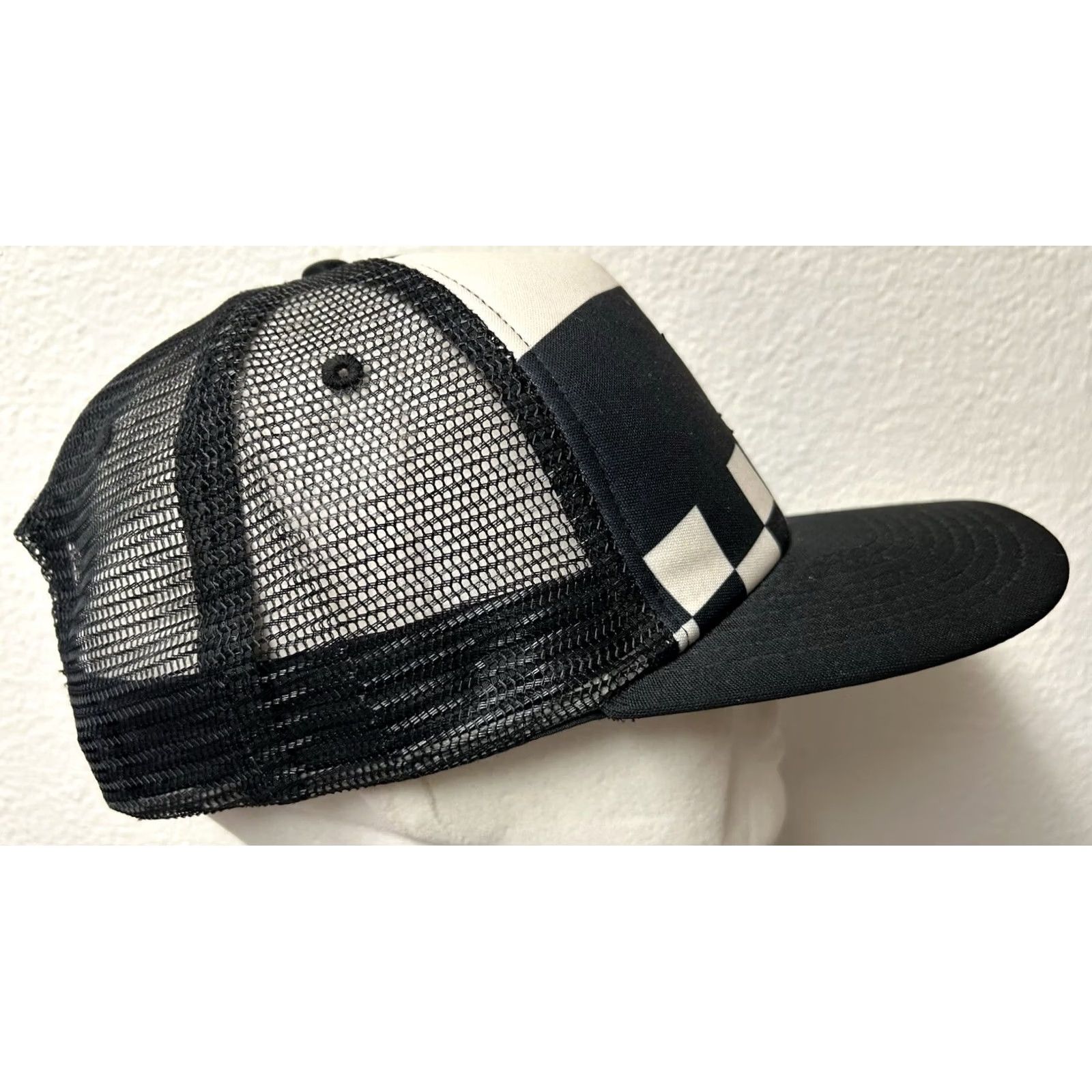 Quiksilver VINTAGE Quiksilver Trucker Hat Cap Adjustable Black White Check Pattern Men Womens One Size Casual Travel Workwear hats Size ONE SIZE - 3 Thumbnail