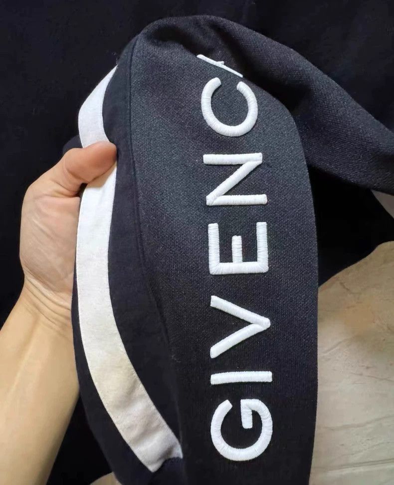 Givenchy Givenchy SizeXS Quilted Embroidery Casual Pants Size US 28 / EU 44 - 2 Thumbnail