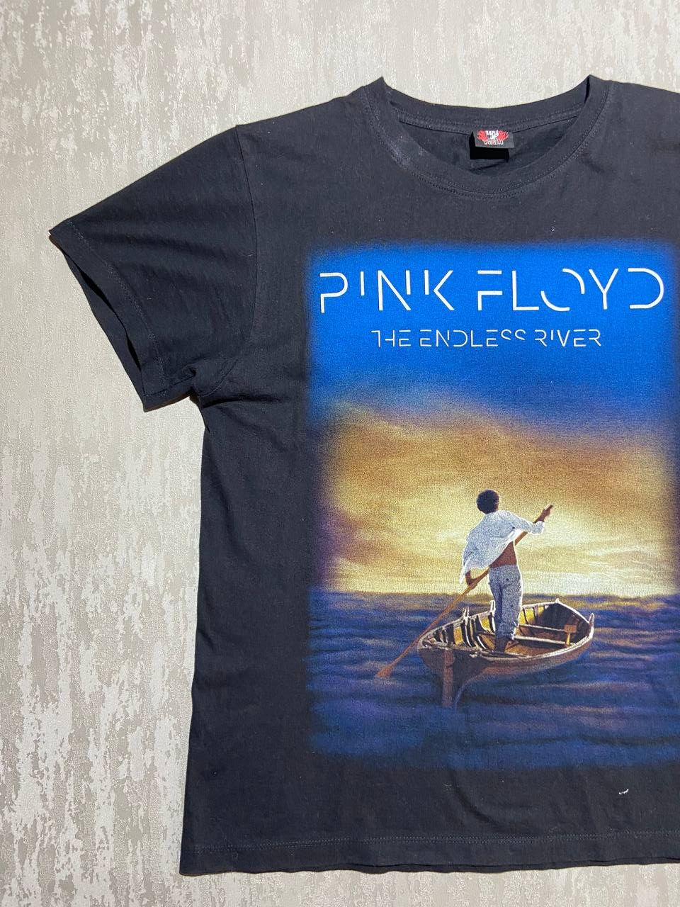 Band Tees × Pink Floyd × Vintage vintage merch Pink floyd “the endless river” band tee Shirt Size US M / EU 48-50 / 2 - 2 Thumbnail