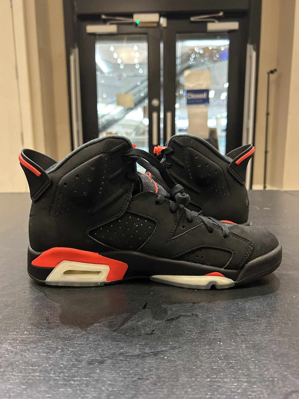 Jordan Brand Jordan 6 Retro ‘Black Infared’ Size US 8 / EU 41 - 3 Thumbnail