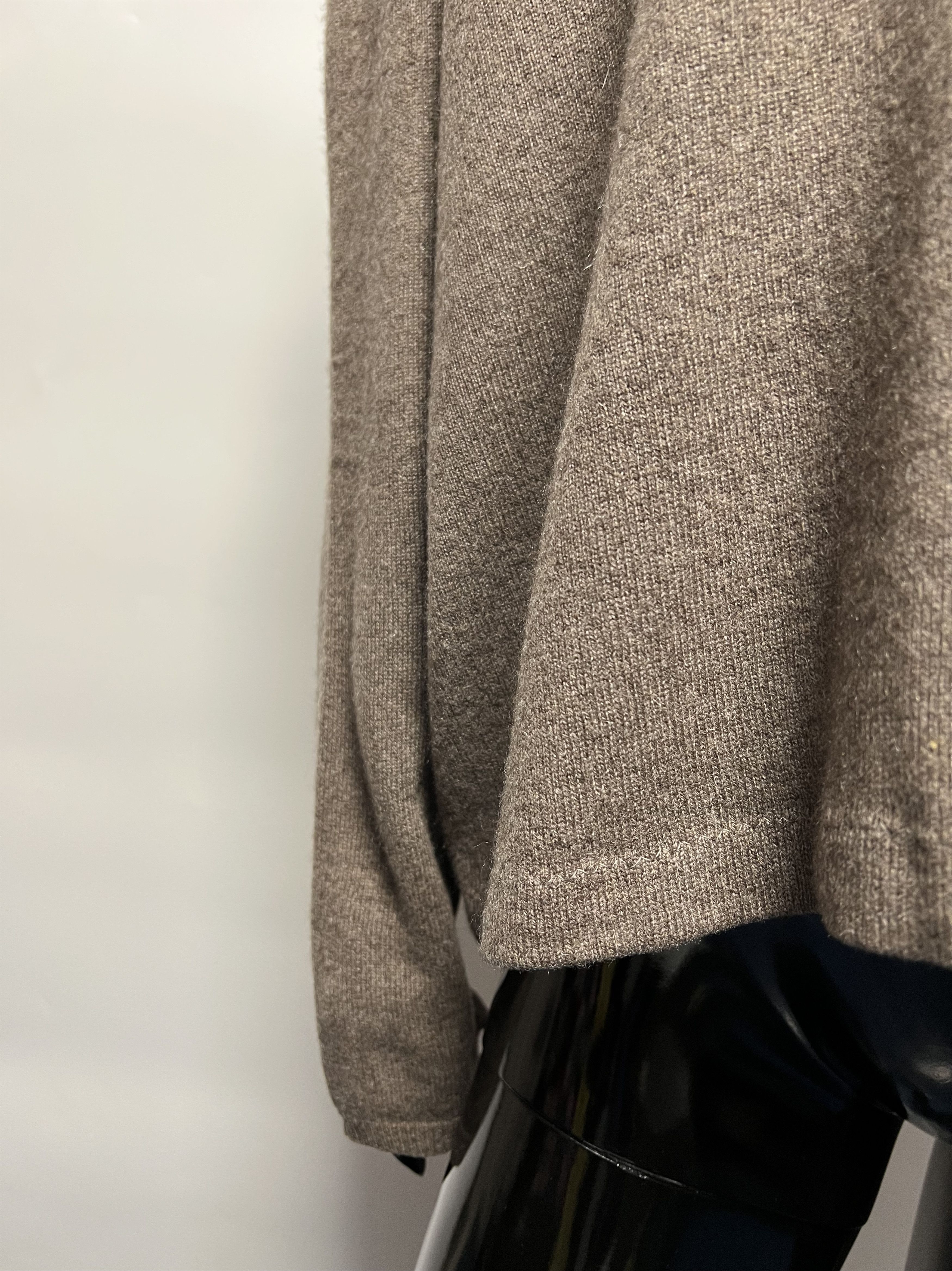 Bompard Eric Bompard Cashmere V-Neck Sweater Oversized Size L / US 10 / IT 46 - 9 Thumbnail