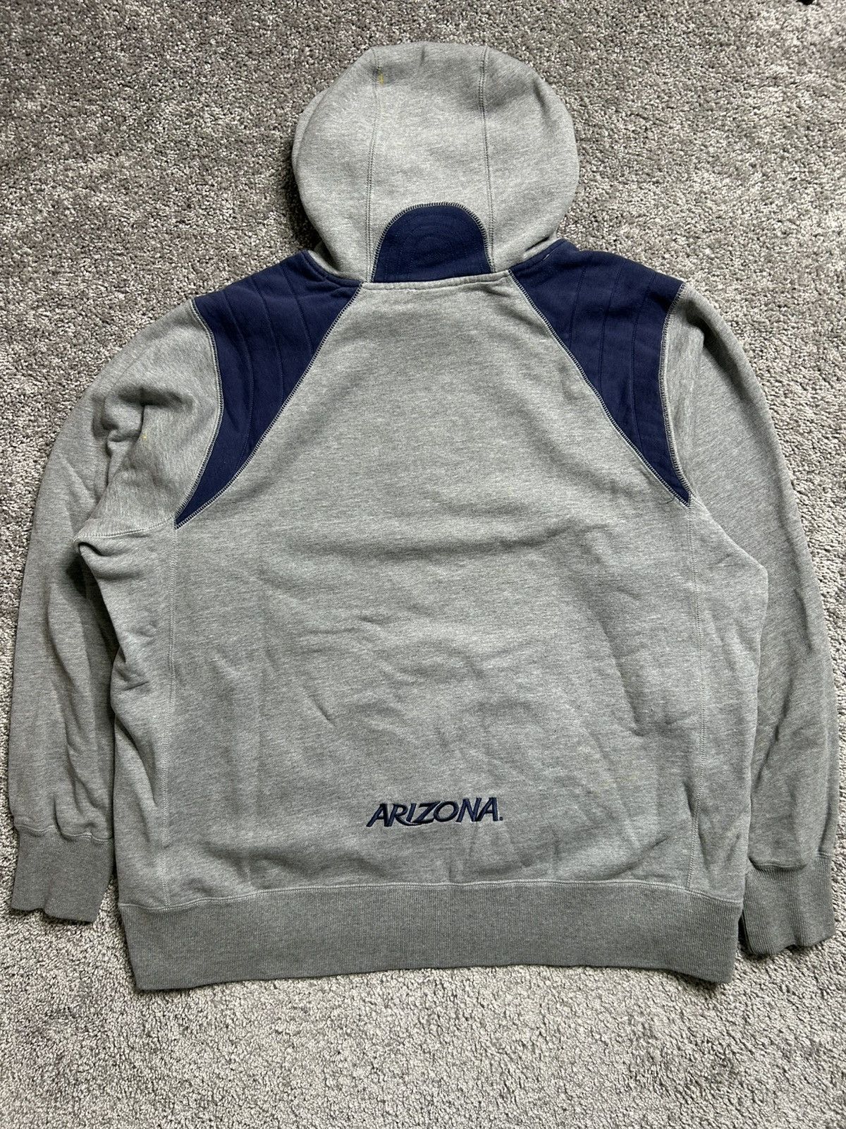 Nike Vintage Y2K Nike Arizona Wildcats Center Swoosh Sweatshirt Size US XL / EU 56 / 4 - 10 Thumbnail