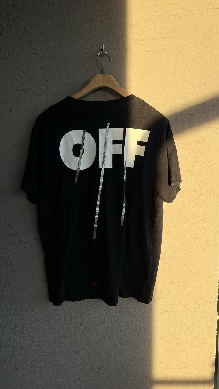 Off-White Off-White Cut Off T-Shirt Black - Size L Size US L / EU 52-54 / 3 - 1 Thumbnail