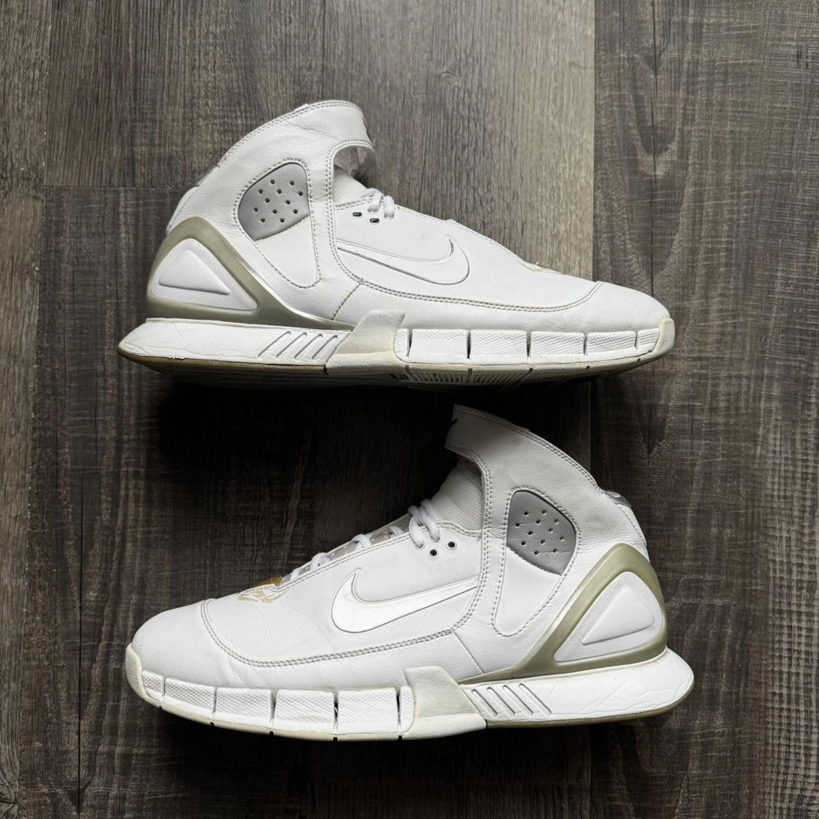 NIKE • Air Zoom Huarache 2K5 White Metallic (11.5M)