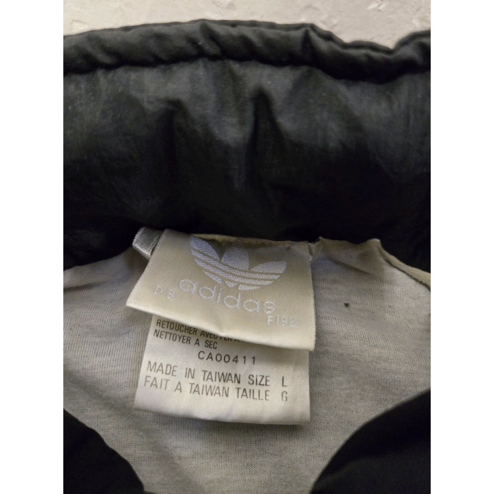 Adidas VINTAGE adidas Jacket Mens Large Black White Trefoil Windbreaker Track 90s Taiwan Size US L / EU 52-54 / 3 - 4 Thumbnail