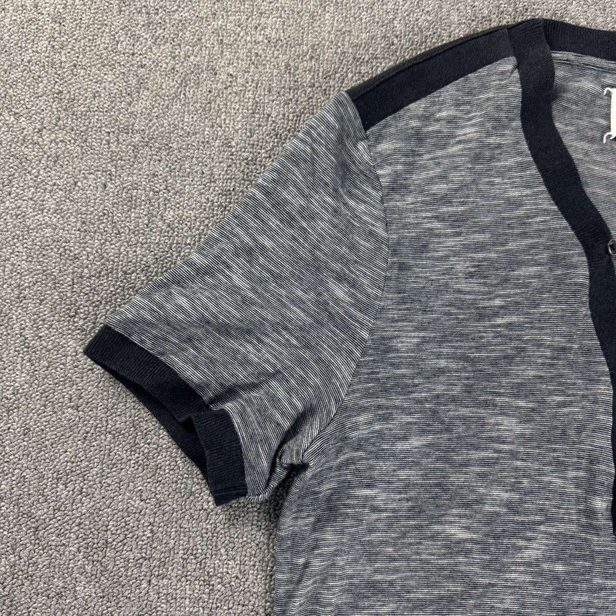 Maison Margiela Maison Margiela - Line 14 - V-neck Shirt Size US M / EU 48-50 / 2 - 2 Thumbnail