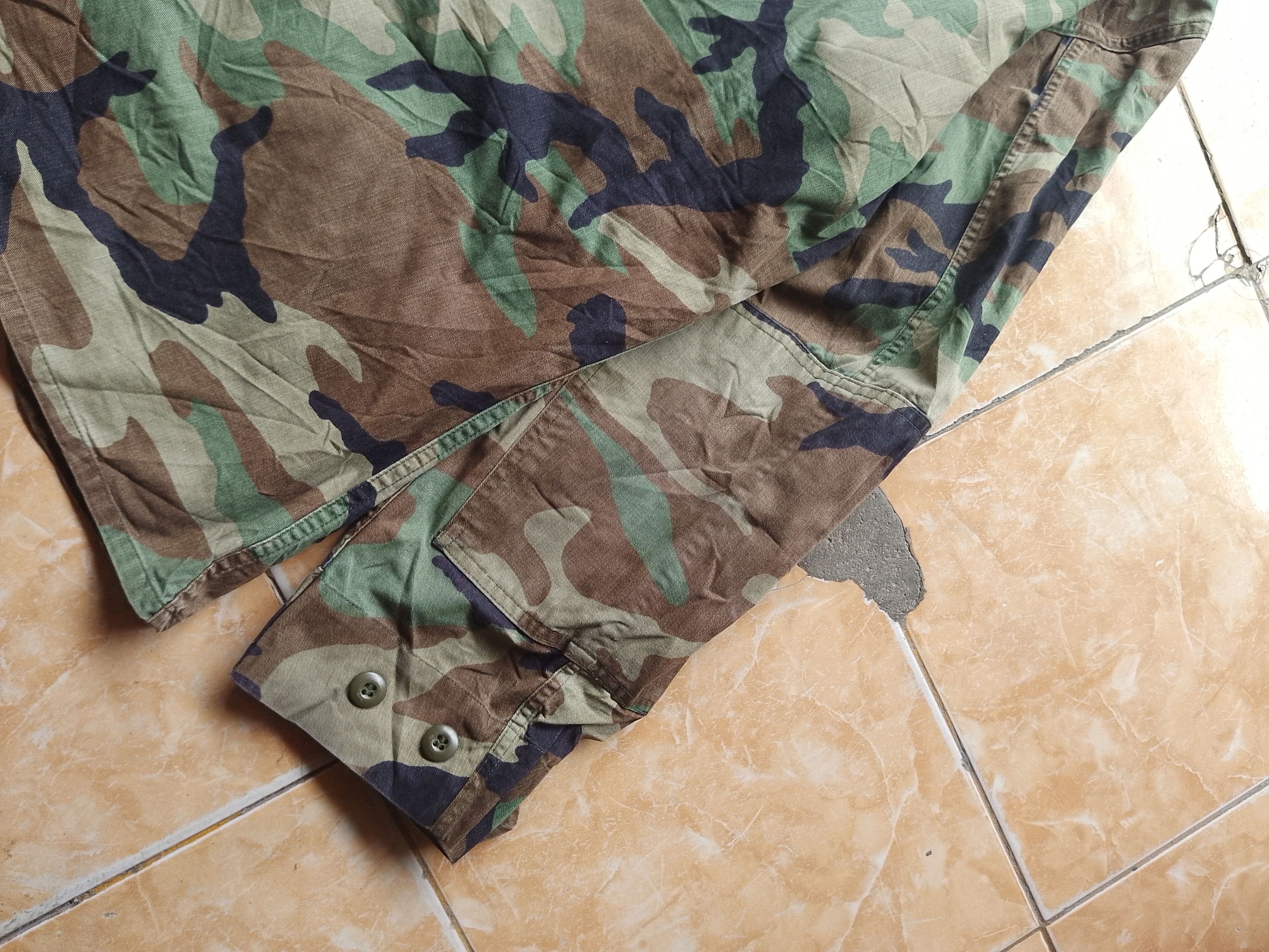 Vintage Vintage US ARMY Coat Woodland Camo Size US L / EU 52-54 / 3 - 12 Thumbnail
