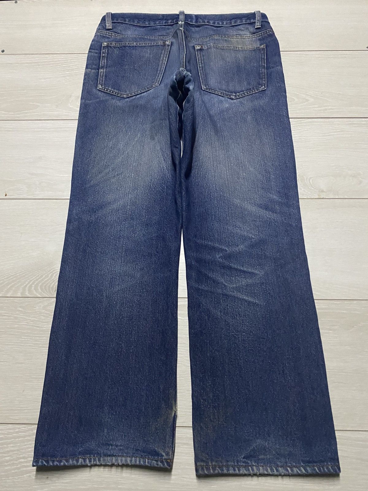 Japanese Brand Vintage Japanese Brand Sand Fade Wash Distressed Loose Jeans Size US 32 / EU 48 - 2 Thumbnail