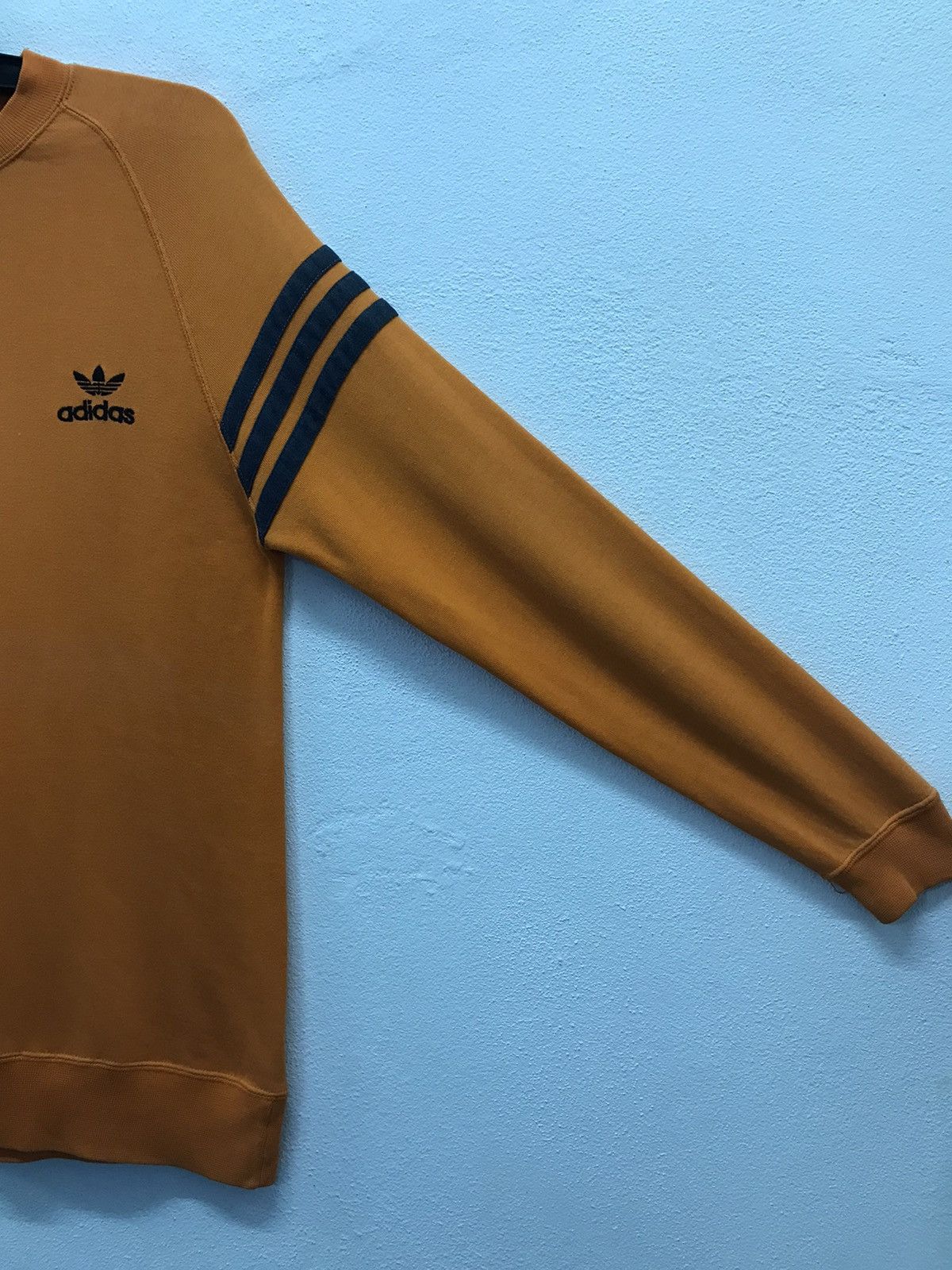 Adidas × Vintage Vintage Adidas Sweatshirt Size US M / EU 48-50 / 2 - 4 Thumbnail
