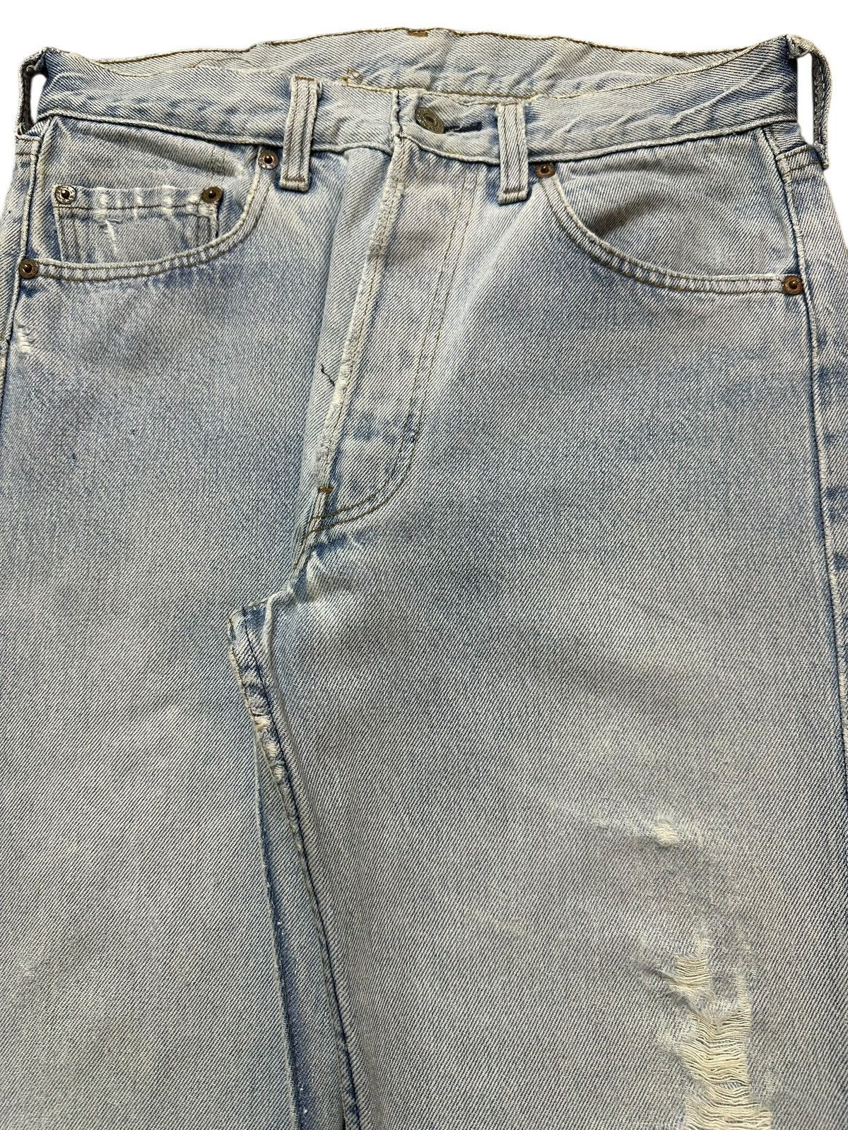 Levi's Vintage Levis Blue Light Wash Distressed Style Jeans Size US 28 / EU 44 - 4 Thumbnail