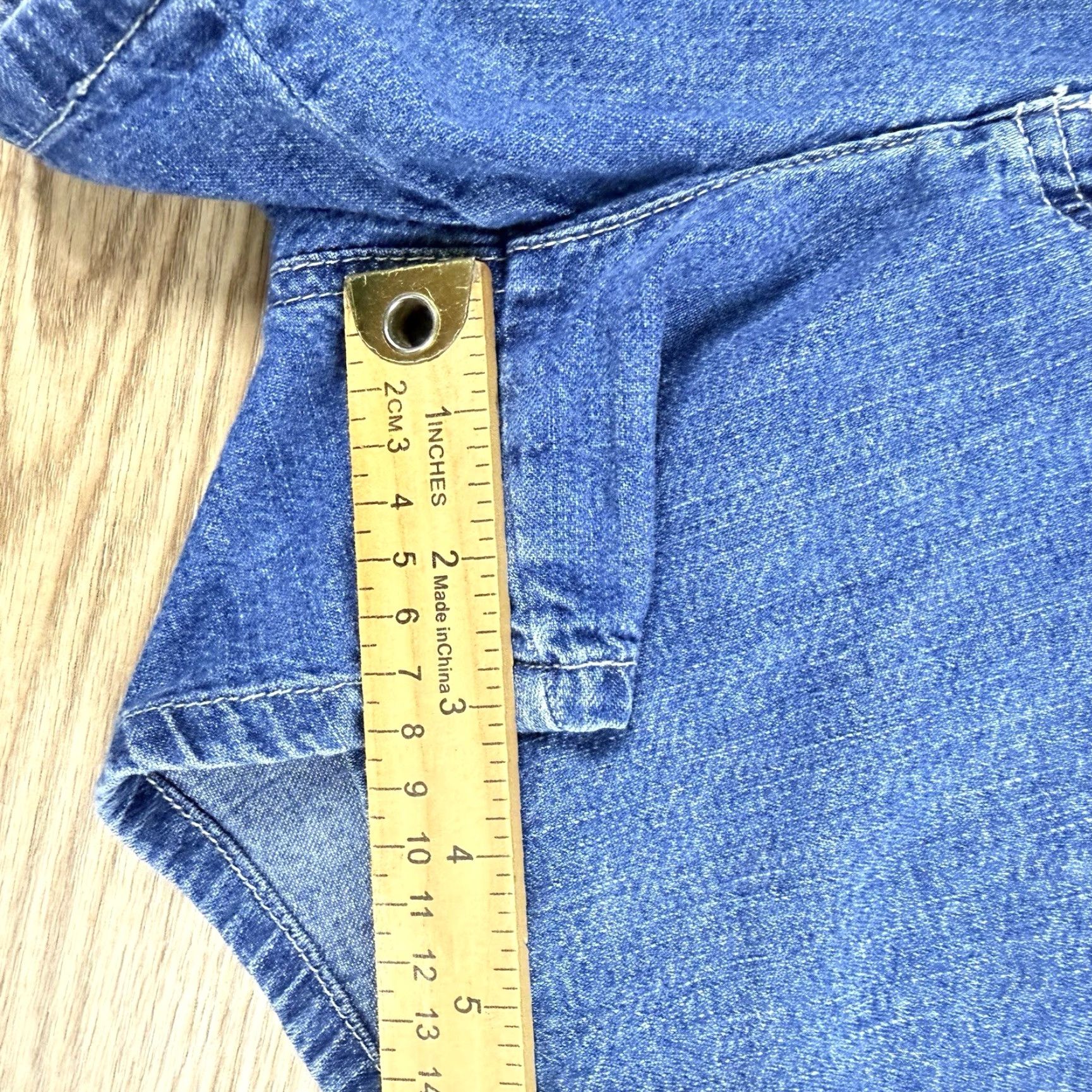 Calvin Klein VINTAGE Calvin Klein Shorts Denim Blue Mid Rise Women’s Jeans Size 9 Junior 3 in Inseam Boyfriend Size 30" / US 8 / IT 44 - 7 Thumbnail