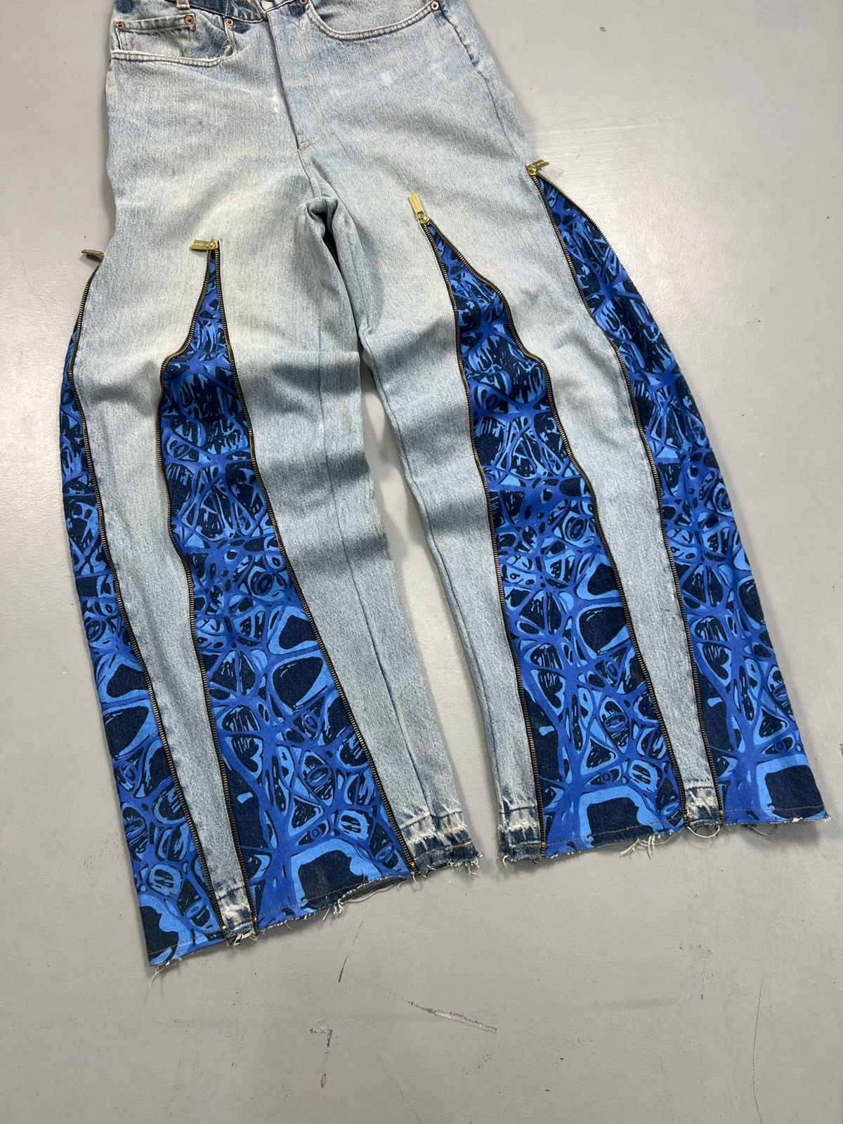 Levi's Crazy 10f1 reworked chain bottom zip up printed denim Size US 30 / EU 46 - 2 Thumbnail