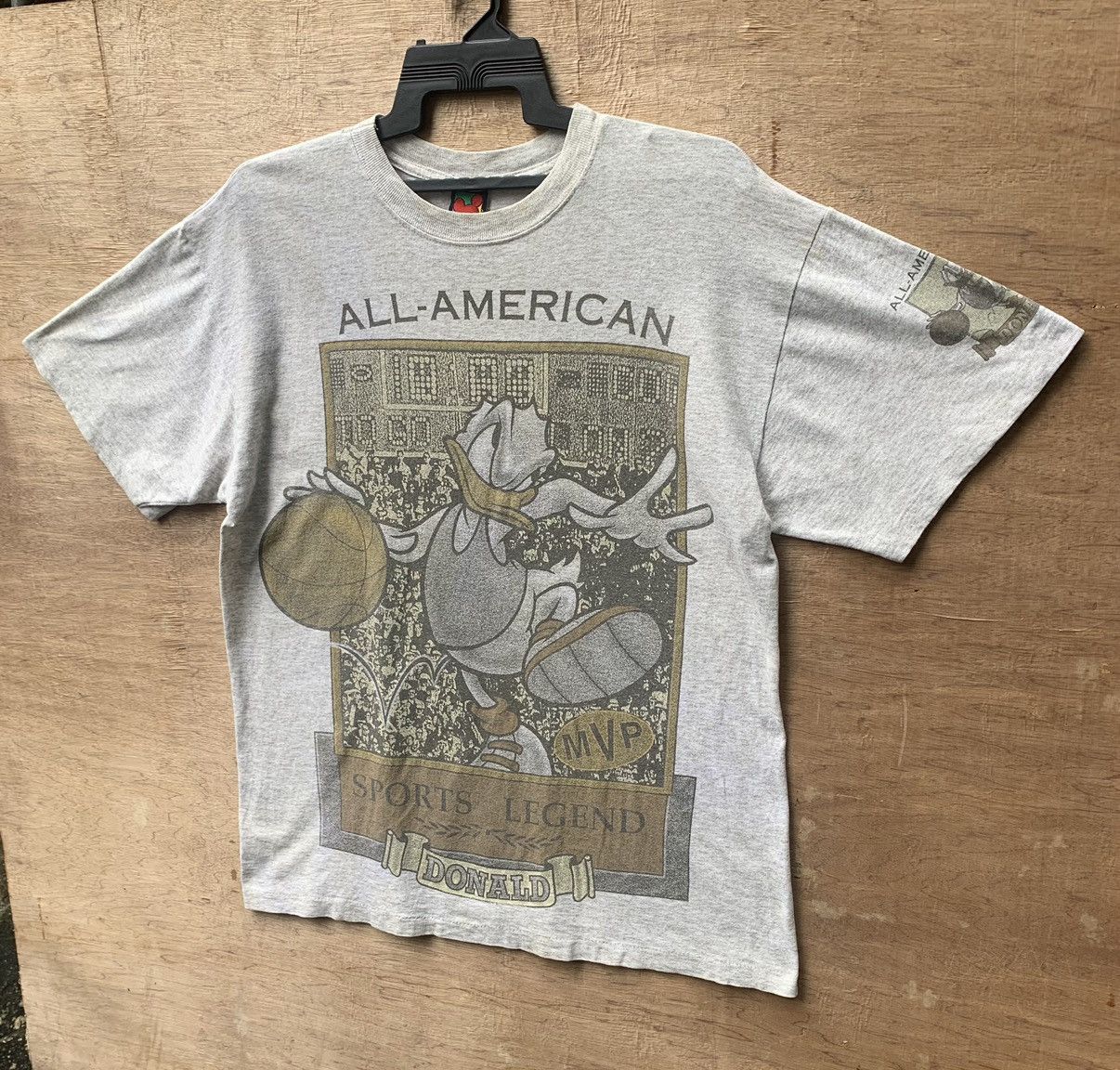 Cartoon Network × Mickey Unlimited × Vintage Vintage 90’s Donald All American Legend T Shirt Size US L / EU 52-54 / 3 - 5 Thumbnail