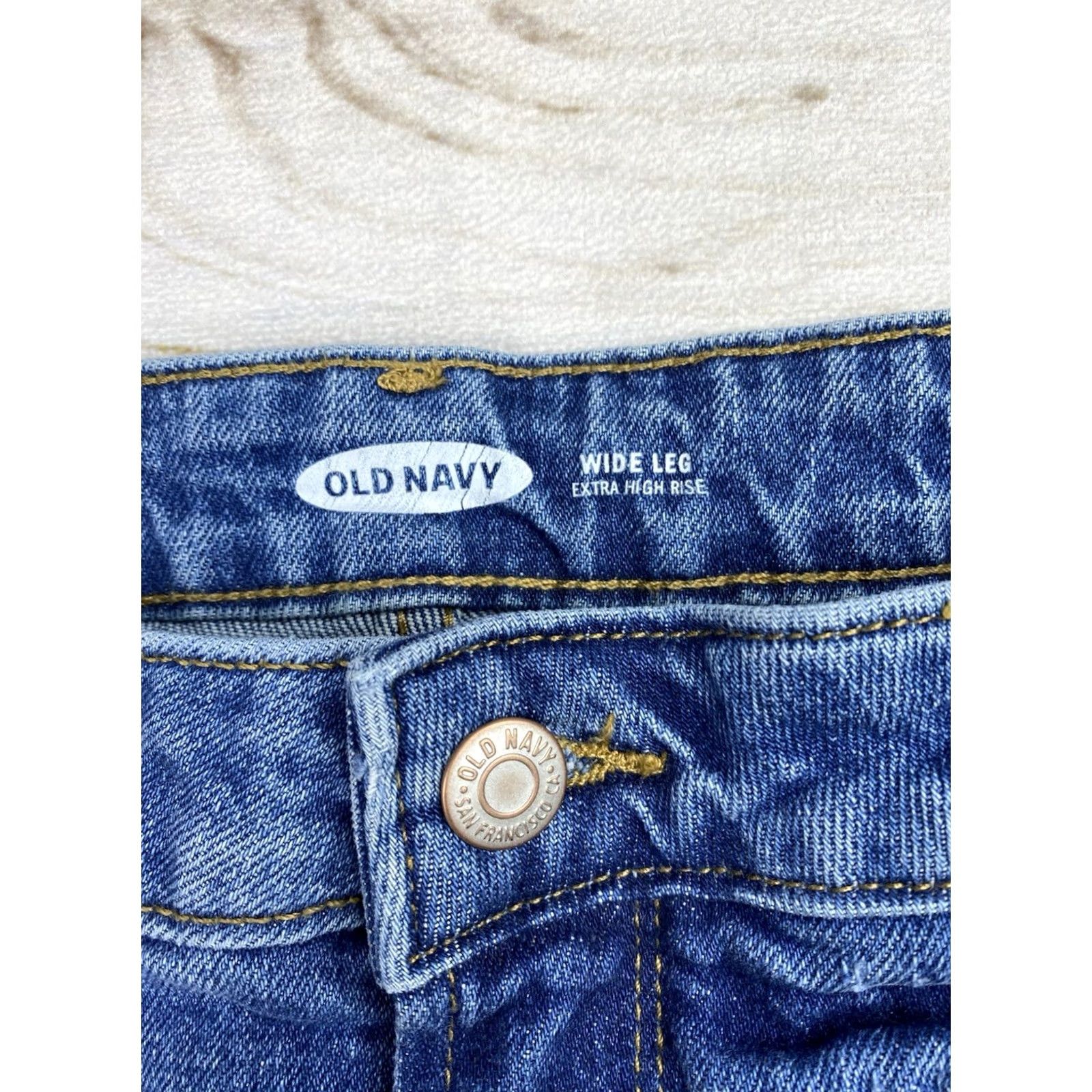 Old Navy Old Navy Jeans Wide-Leg 14 High Rise XS? (Note: The original title does not specify XS; using the given data only.) Size 36" / US 14 / IT 50 - 3 Thumbnail