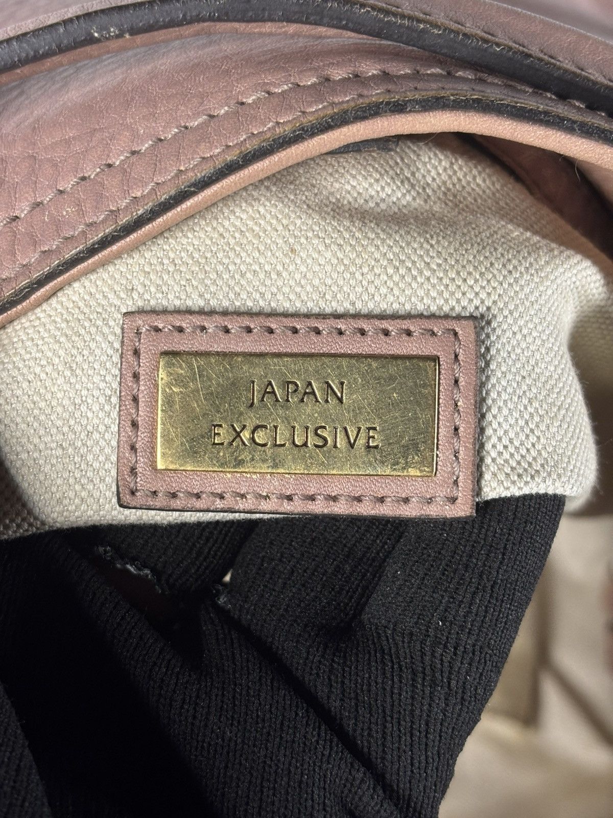 Gucci (very worn) Gucci Japan Exclusive 2 Way Bag sakura Size ONE SIZE - 9 Thumbnail
