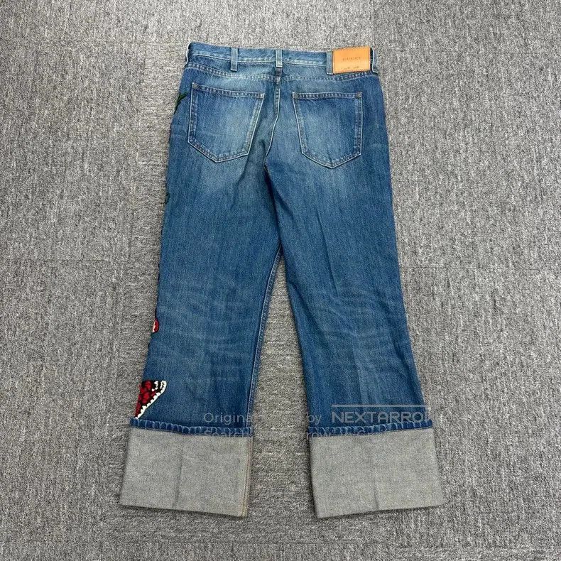 Gucci Gucci floral embroidered cropped jeans. Size US 32 / EU 48 - 2 Thumbnail