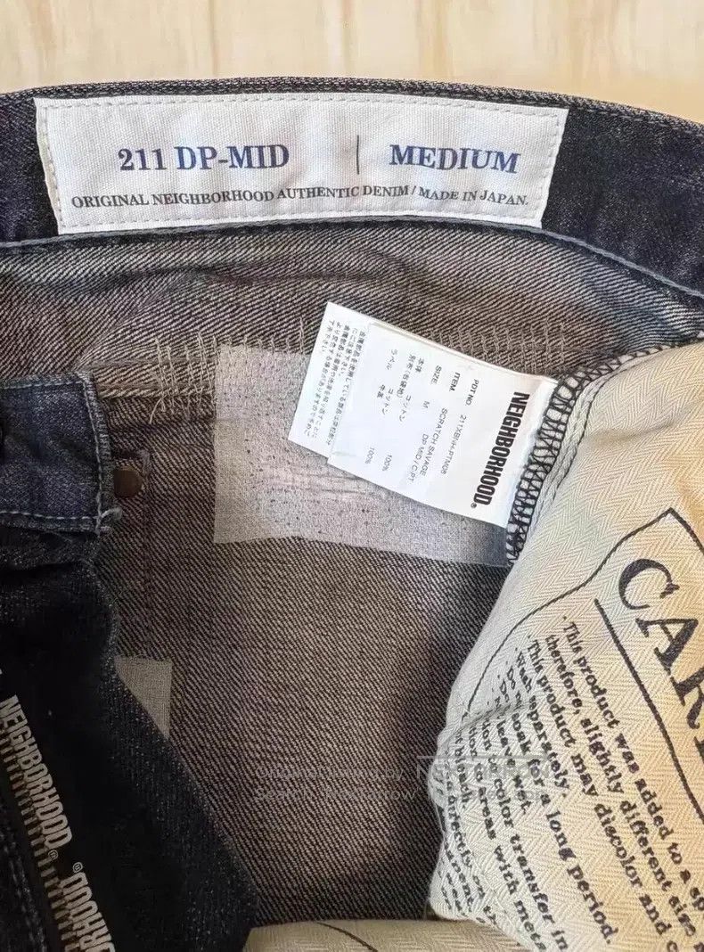 Neighborhood Neighborhood size M jeans Size US 27 - 3 Thumbnail