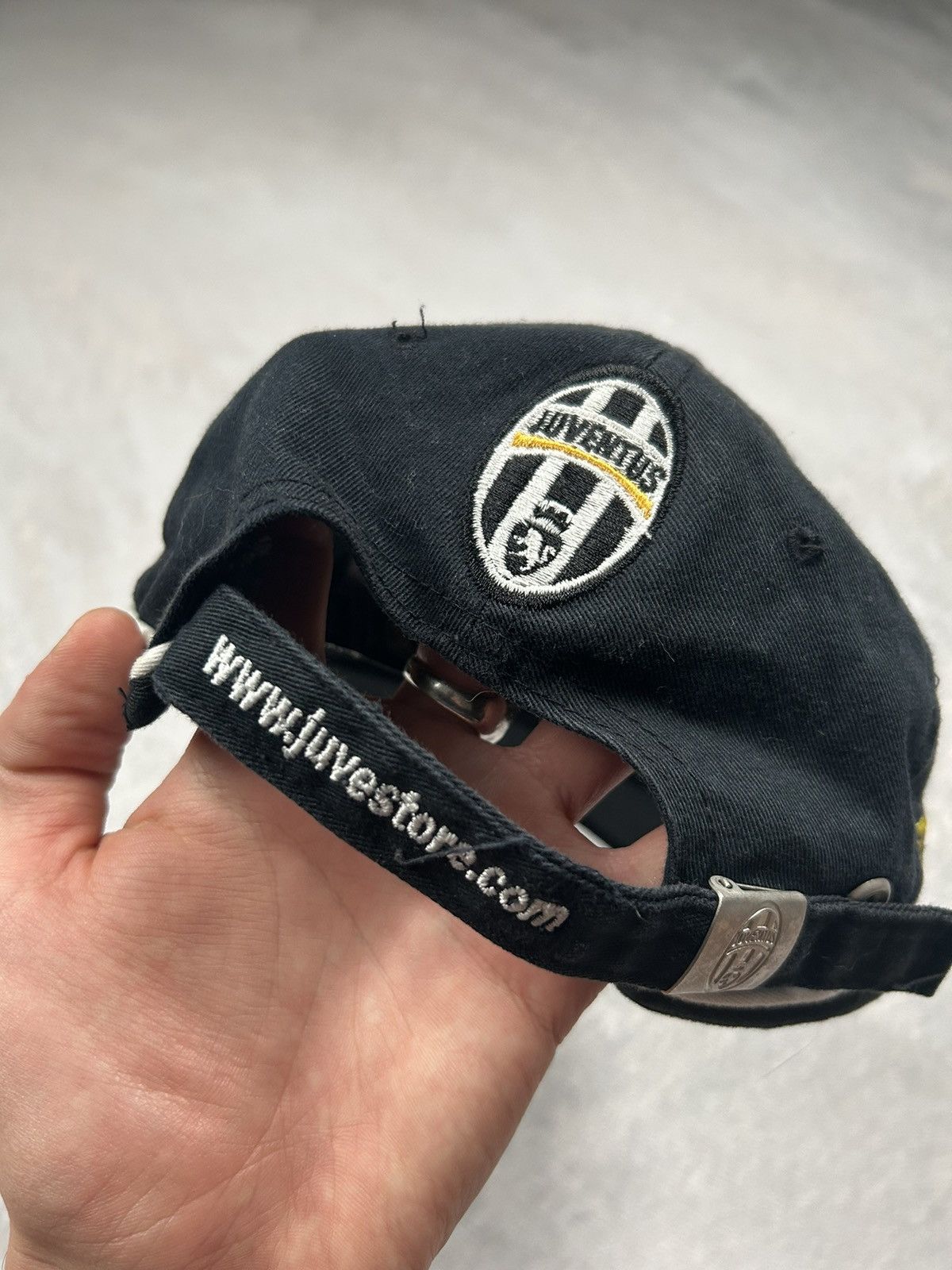 Vintage Vintage Juventus FC Soccer Football Hat Cap Jersey 90s Rare Size ONE SIZE - 2 Thumbnail