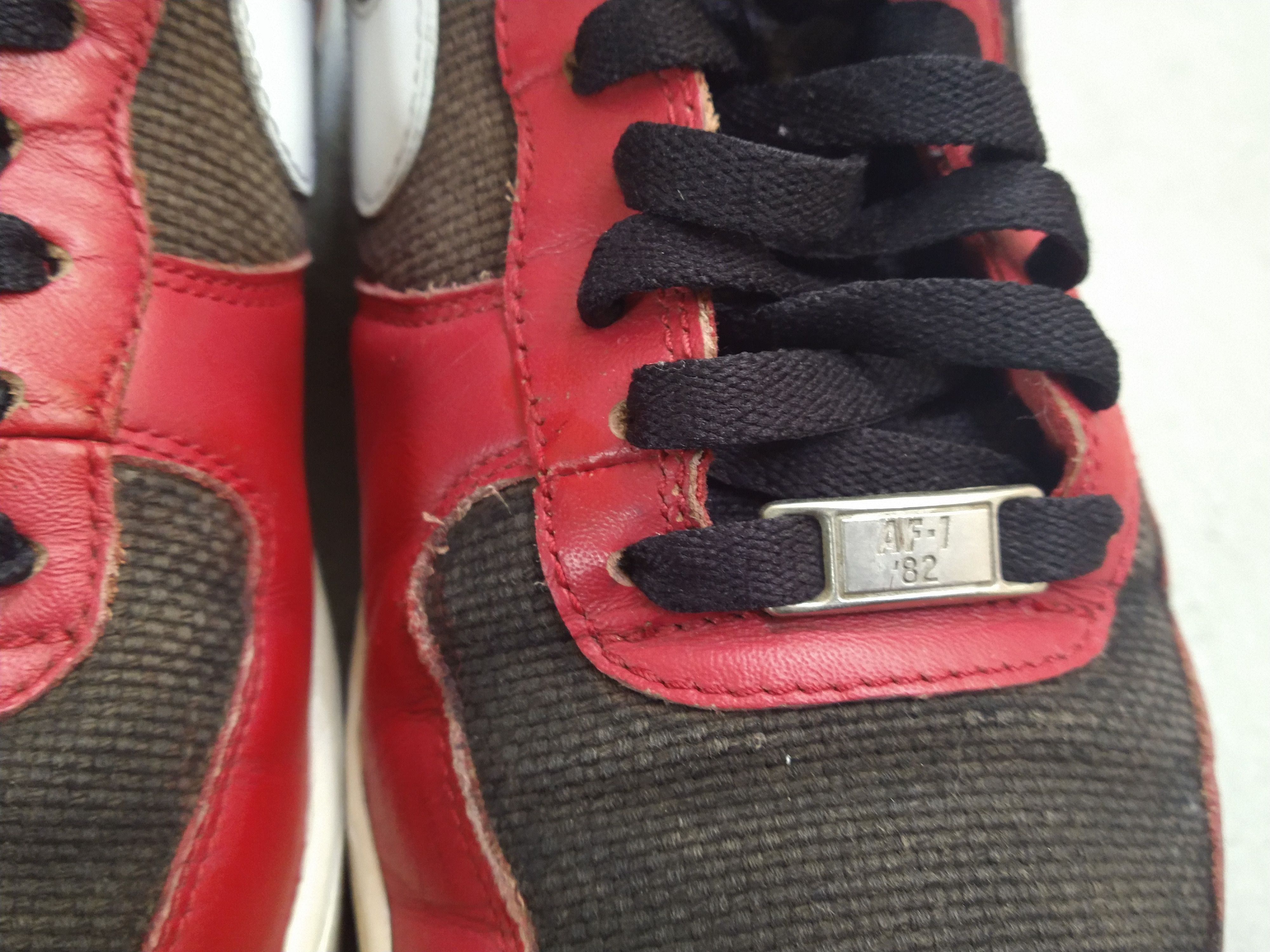 Nike Nike Air Force 1 Low Red Black Size 9.5 2009 315122-600 Size US 9.5 / EU 42-43 - 5 Thumbnail