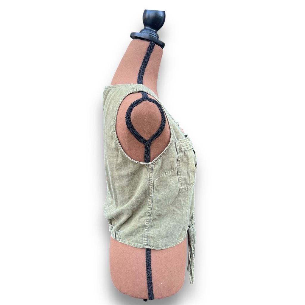 Other Vanilla Star, Sleeveless Button up Front Tie Acid Wash Crop top Juniors’ Medium Size M / US 6-8 / IT 42-44 - 3 Thumbnail