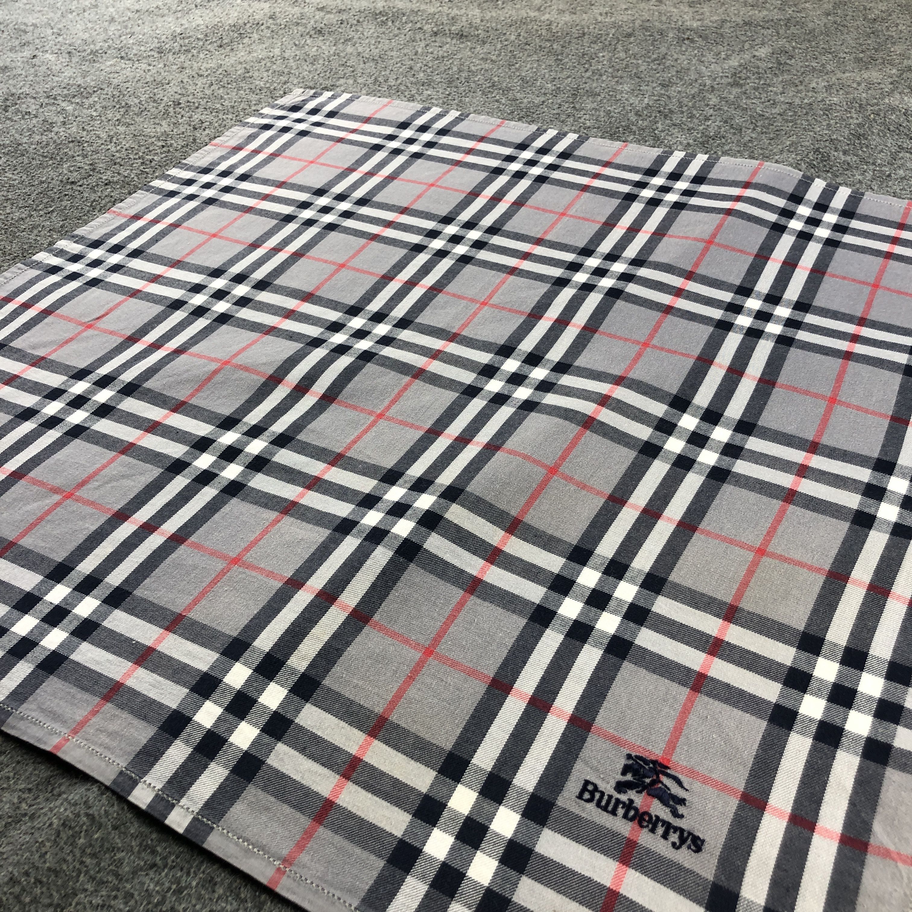 Burberry Burberry Nova Check Handkerchief Neckerchief Bandana H2728 Size ONE SIZE - 3 Thumbnail