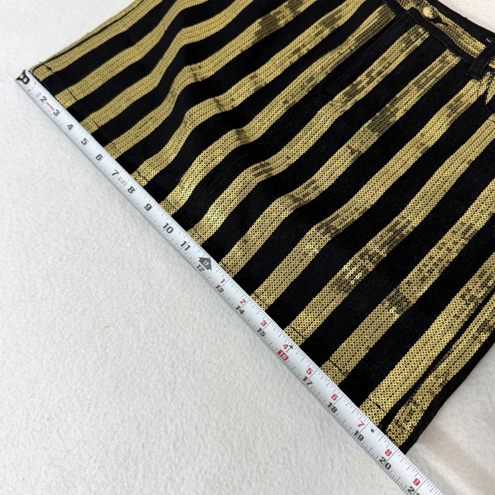 Michael Kors Michael Kors Black Gold Sequin Stripe Denim Mini Skirt Size 6 Size 28" / US 6 / IT 42 - 4 Thumbnail