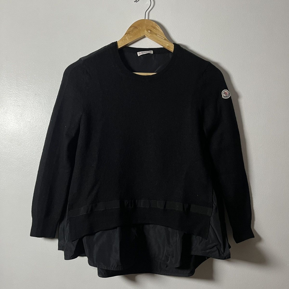 Moncler Moncler Maglion Tricot Girocollo Wool Nylon Sweater Size M / US 6-8 / IT 42-44 - 1 Thumbnail