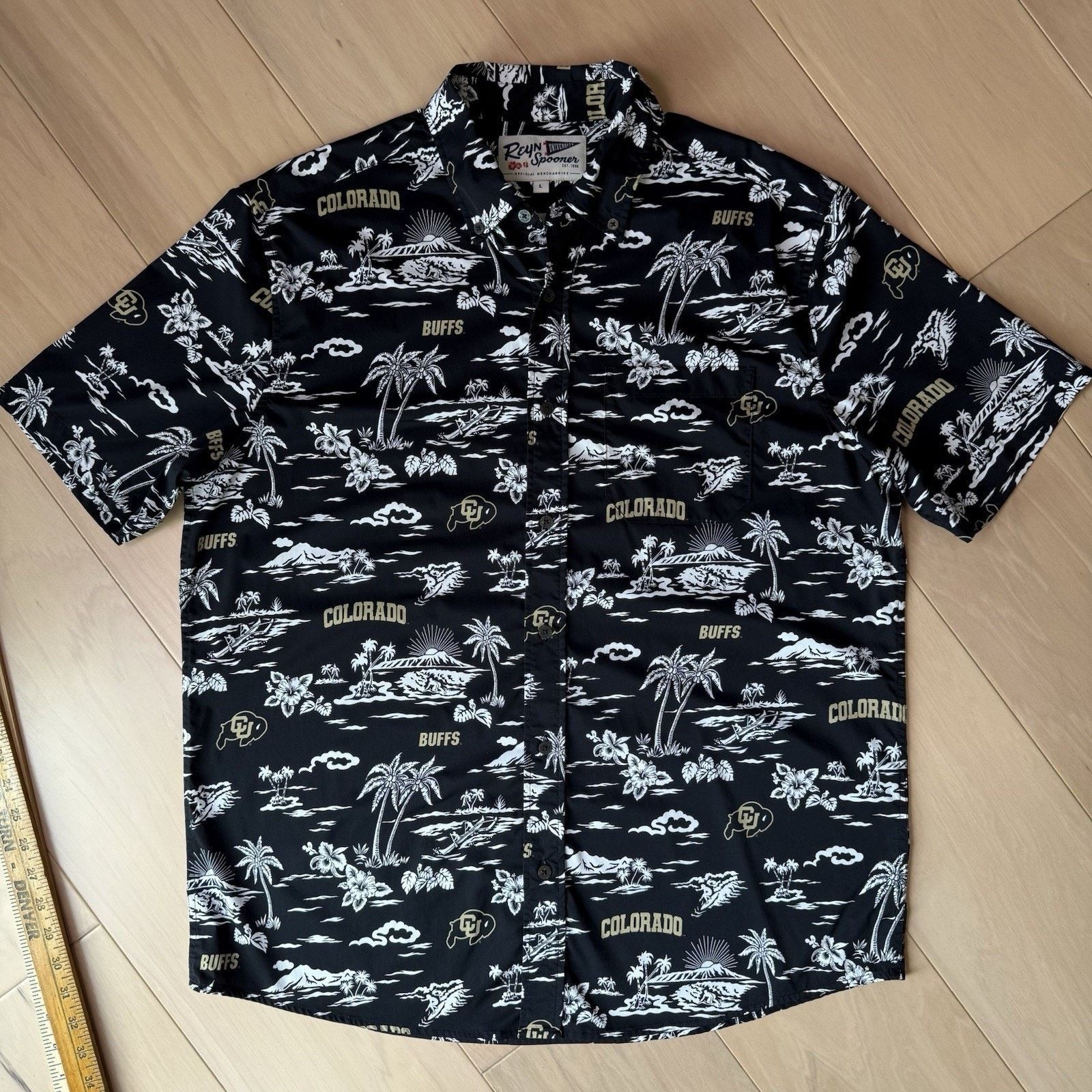 Reyn Spooner Reyn Spooner Colorado Buffaloes Shirt L Black Short Sleeve Size US L / EU 52-54 / 3 - 3 Thumbnail