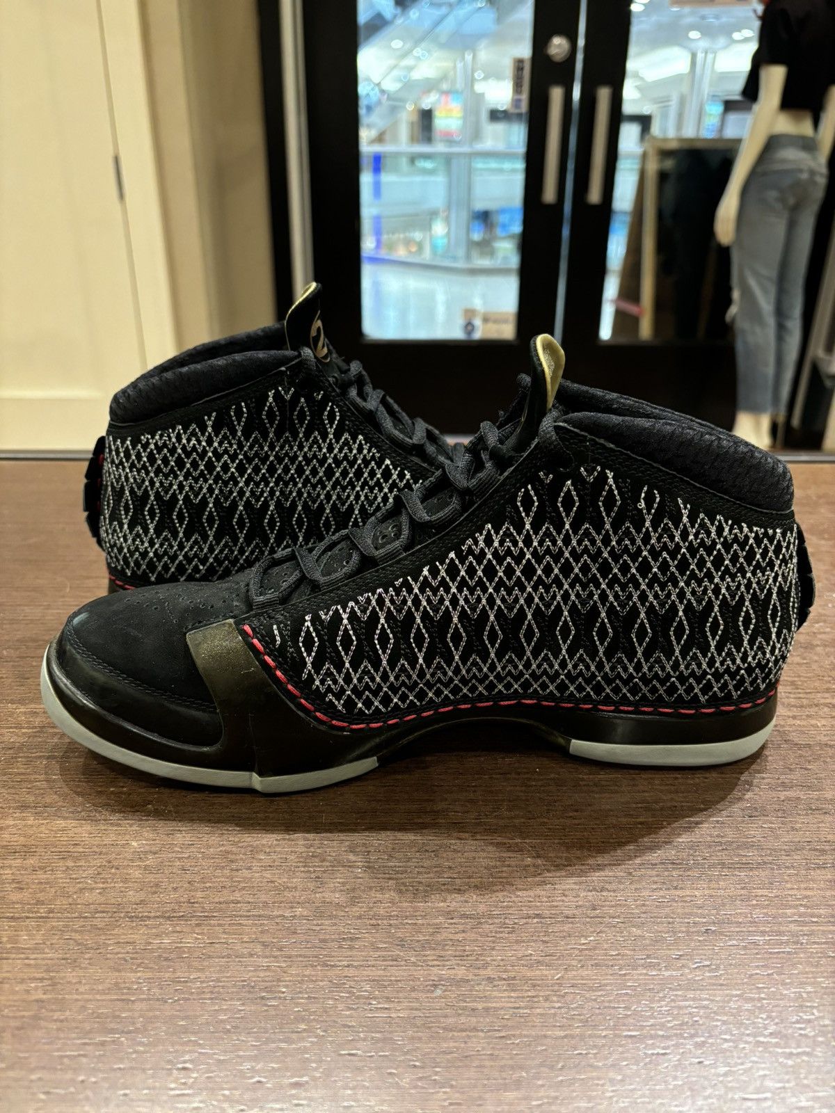Jordan Brand Jordan 23 Black Stealth Size US 10 / EU 43 - 3 Thumbnail