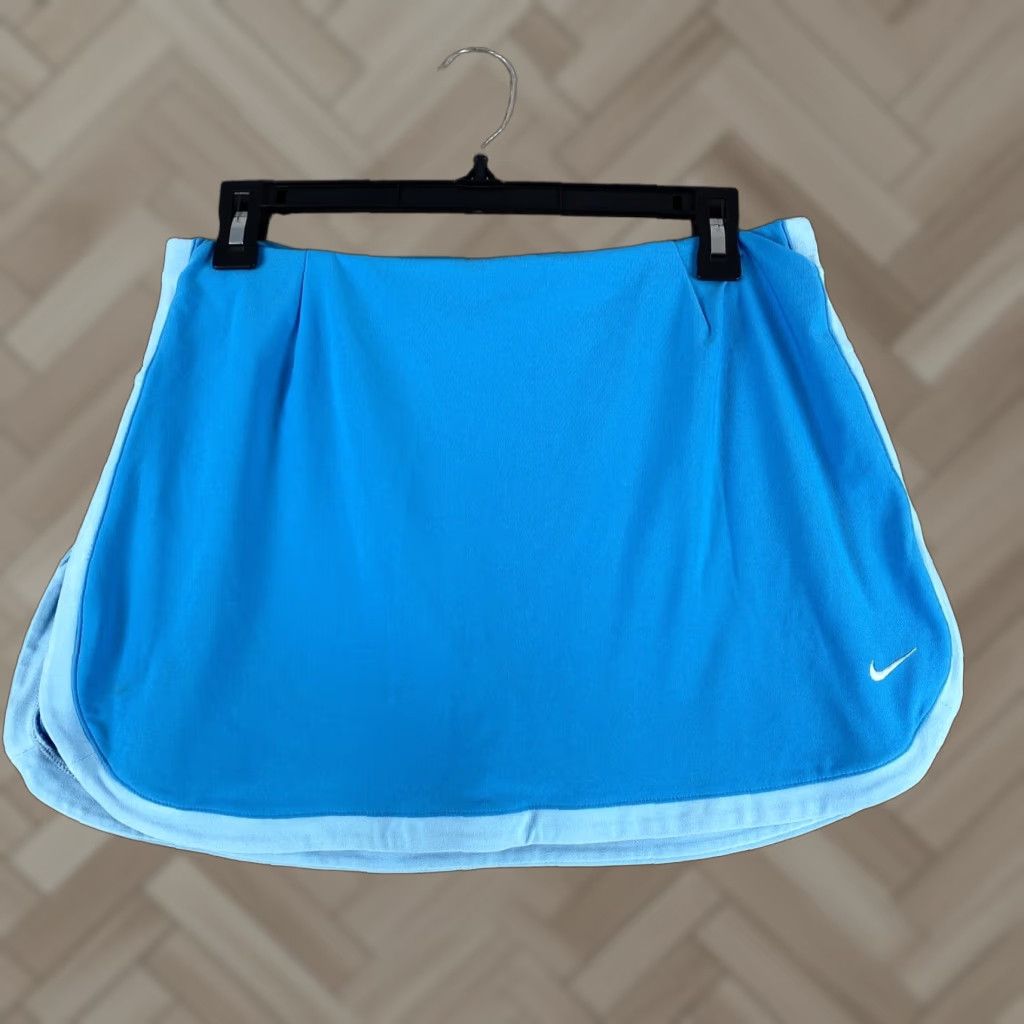 Nike VINTAGE Nike Women's Athletic Skort Medium Blue Spring Summer Golf Tennis Activewear 40-47 Size 32" / US 10 / IT 46 - 1 Thumbnail