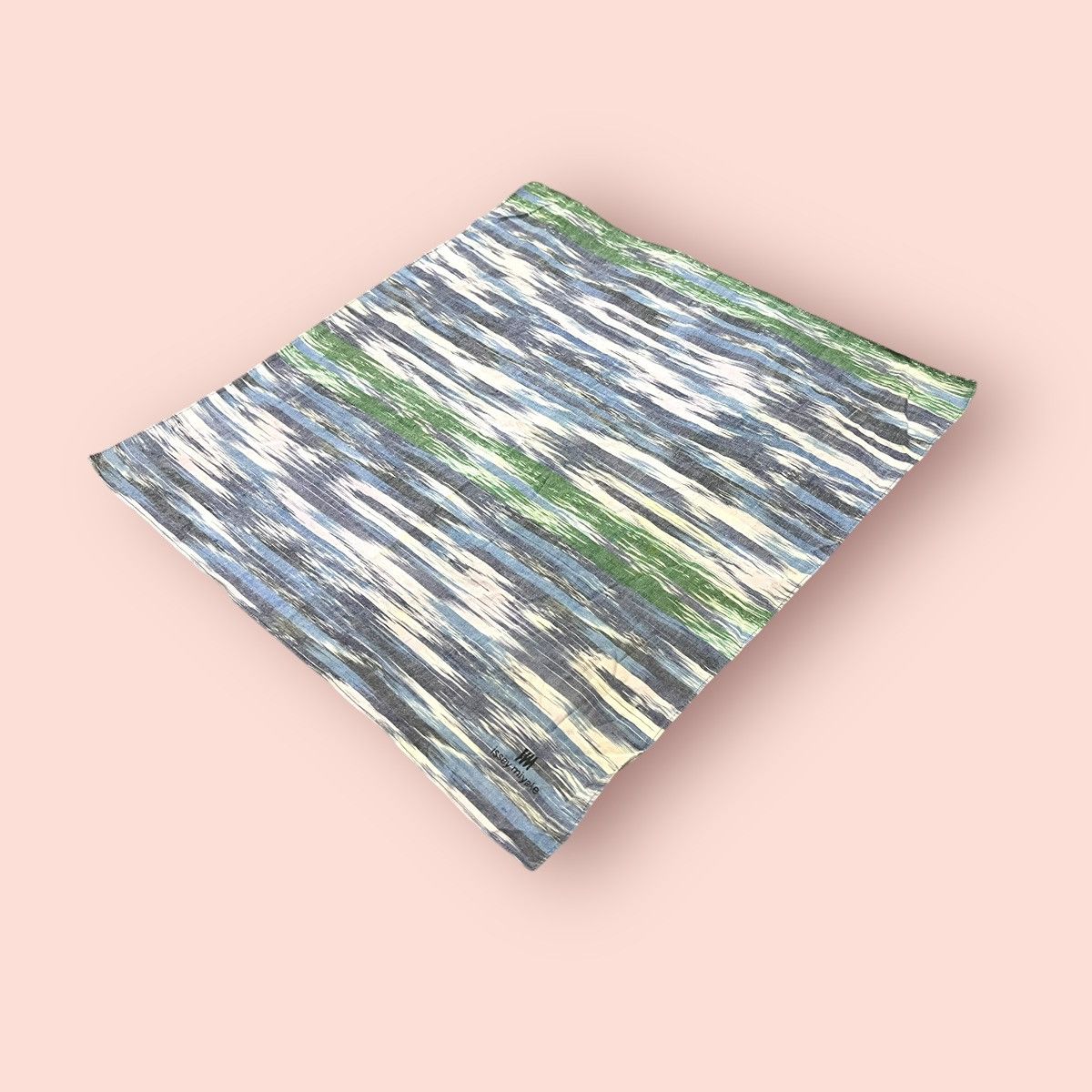 Designer × Issey Miyake × Japanese Brand RARE DESIGN VINTAGE ISSEY MIYAKE HANDKERCHIEF JAPAN Size ONE SIZE - 4 Thumbnail