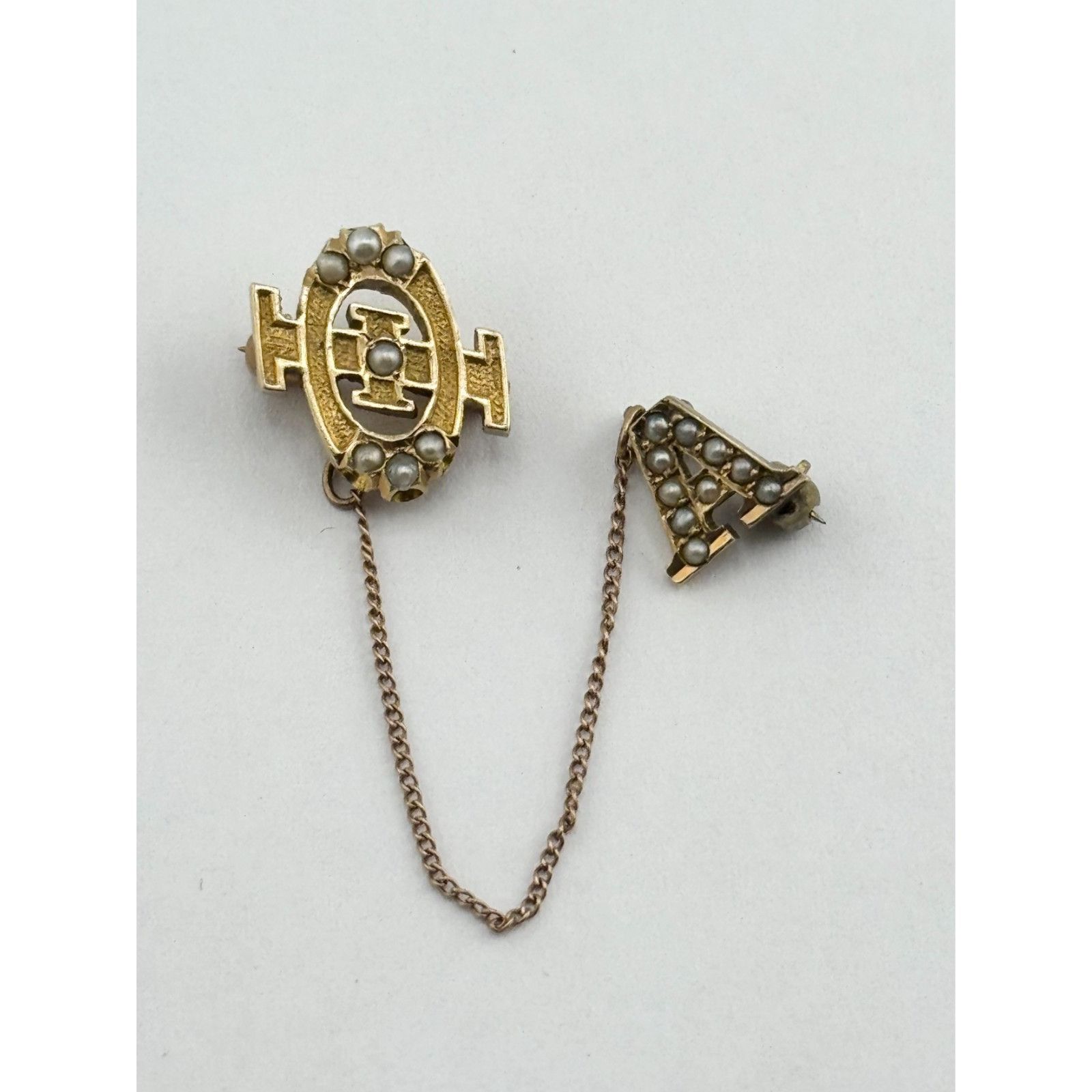 Vintage Vintage 14k Seed Pearl Fraternity badge chapter guard pin Size ONE SIZE - 5 Thumbnail