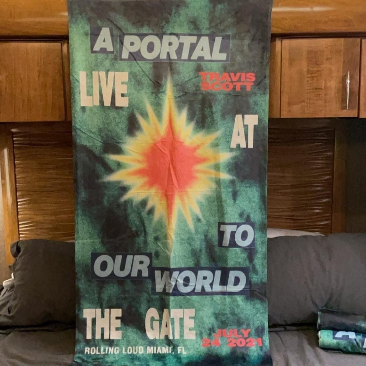 Travis Scott Utopia Rolling Loud Miami Towel Blanket Size ONE SIZE - 2 Thumbnail