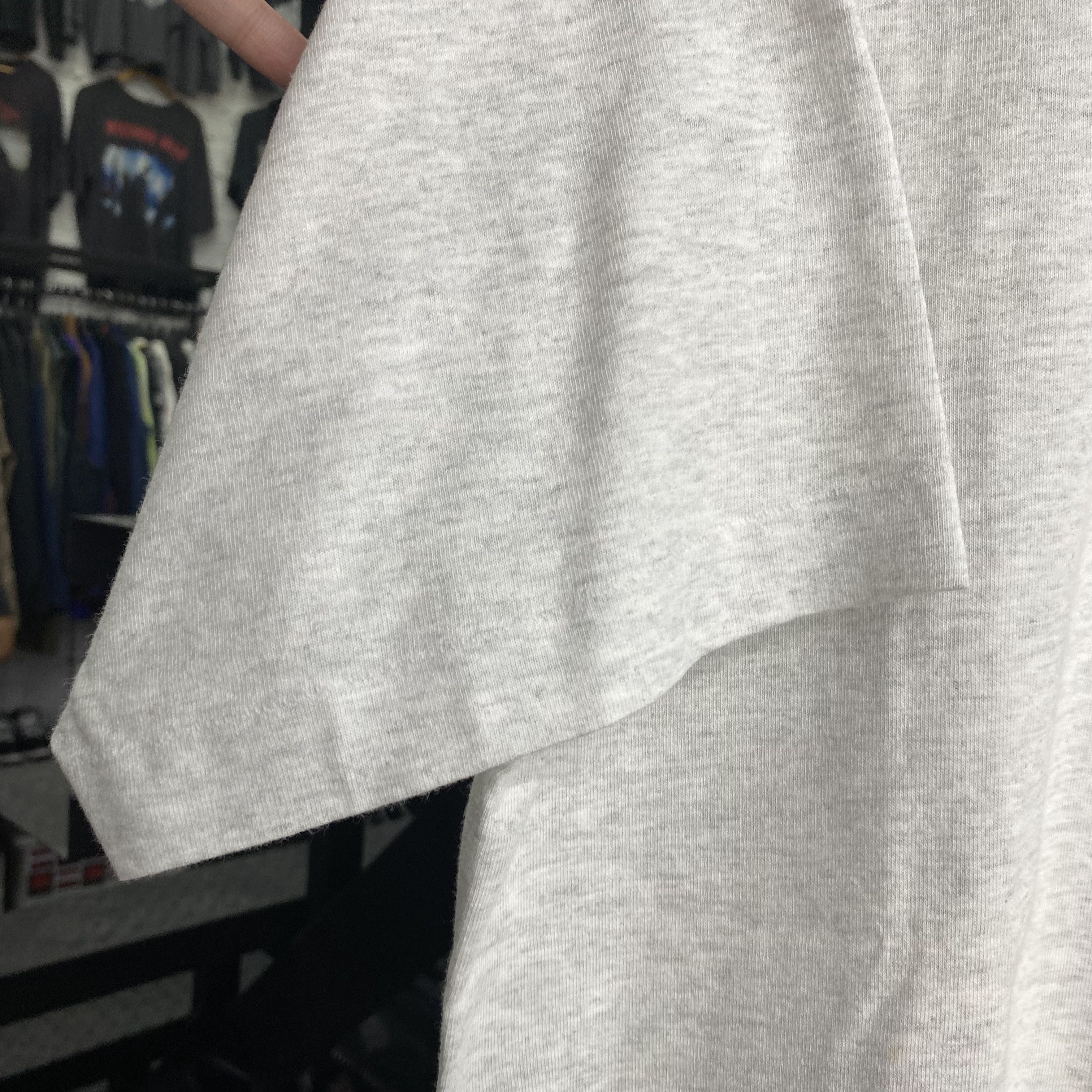 Band Tees AVAIL Rare Vintage 90s Shirt Size US XL / EU 56 / 4 - 6 Thumbnail