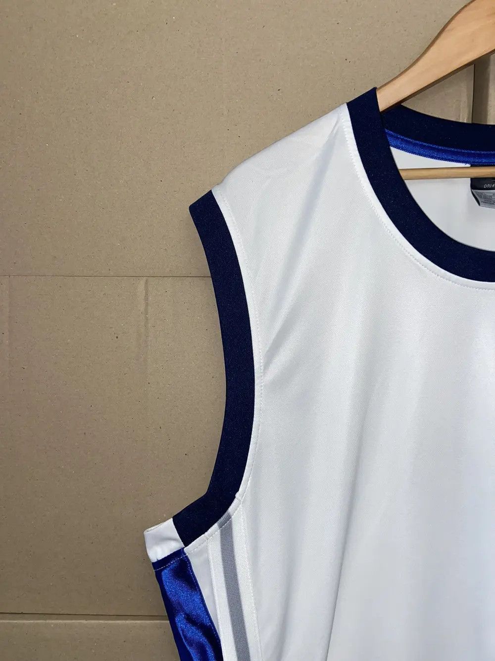 NBA VINTAGE NIKE NOWITZKY 41 BASKETBALL NBA JERSEY SHIRT USA Y2K Size US L / EU 52-54 / 3 - 4 Thumbnail