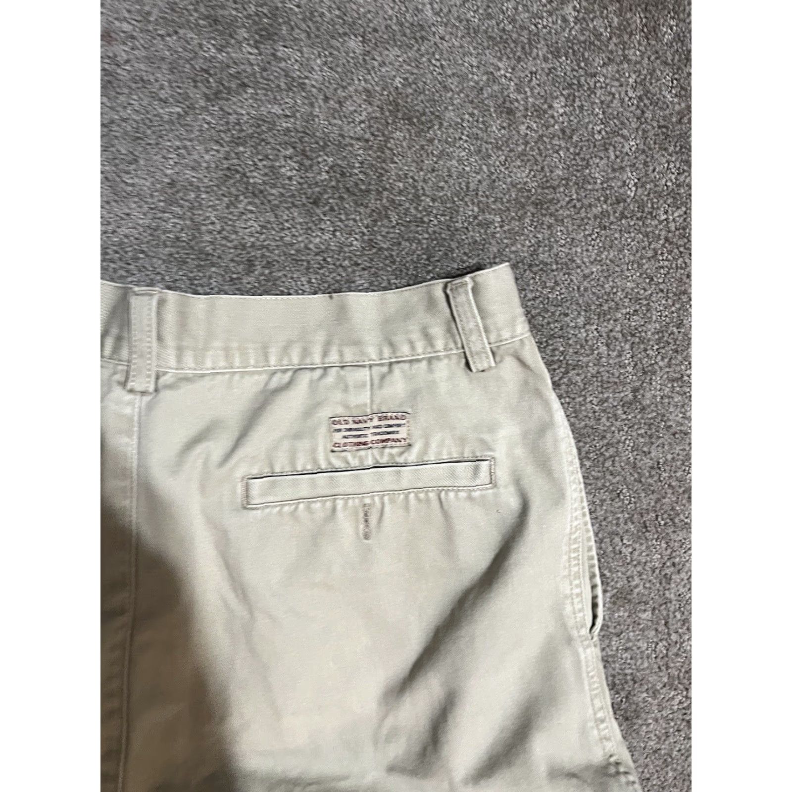 Old Navy VINTAGE Old Navy MEN'S PLEATED FRONT KHAKI CHINO SHORTS 33 Beige 9in Inseam Regular Mens Size US 33 - 2 Thumbnail