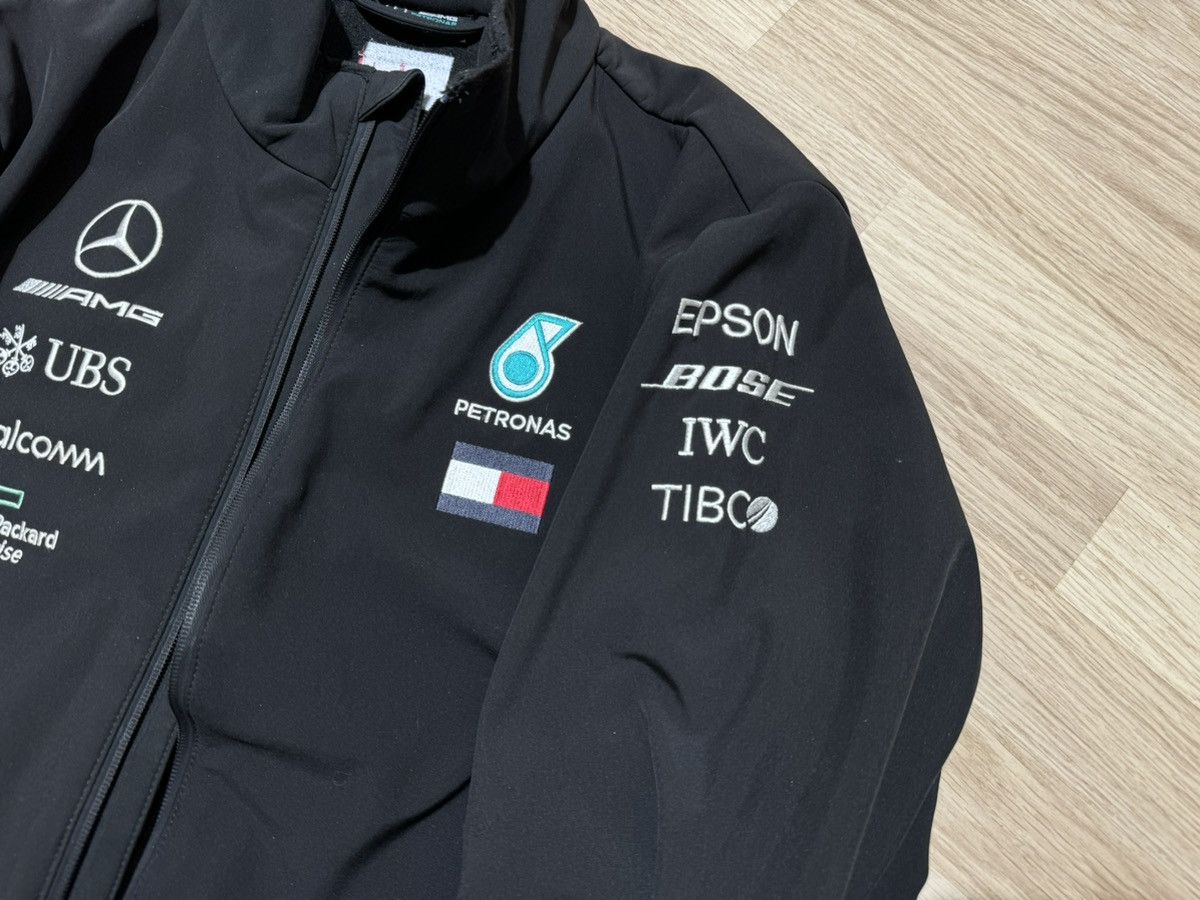 Mercedes-Benz × Pirelli × Tommy Hilfiger Petronas AMG Tommy Hilfiger softshell jacket Size US XL / EU 56 / 4 - 14 Thumbnail